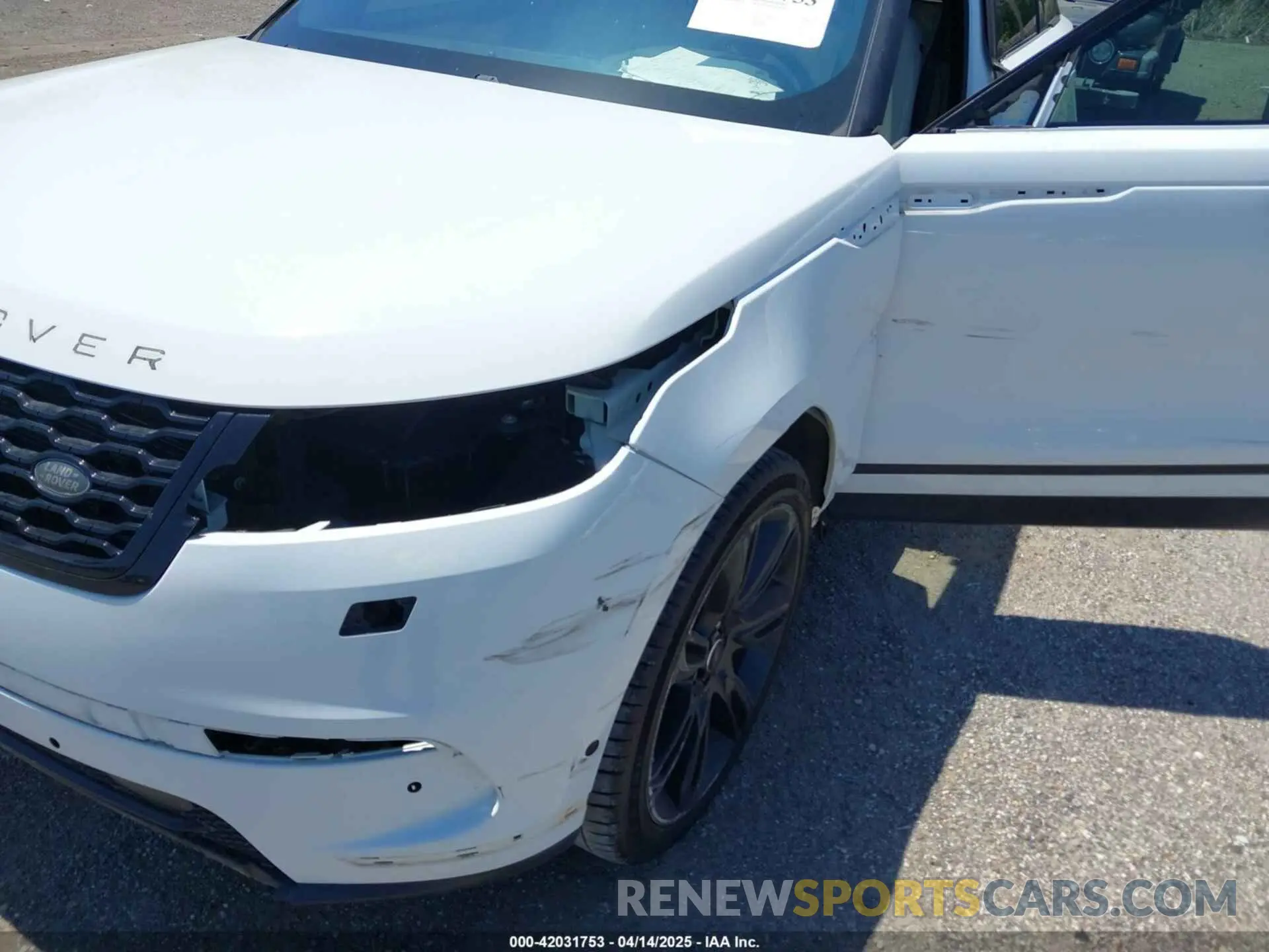 6 Photograph of a damaged car SALYB2EX2KA783830 LAND ROVER RANGE ROVER VELAR 2019