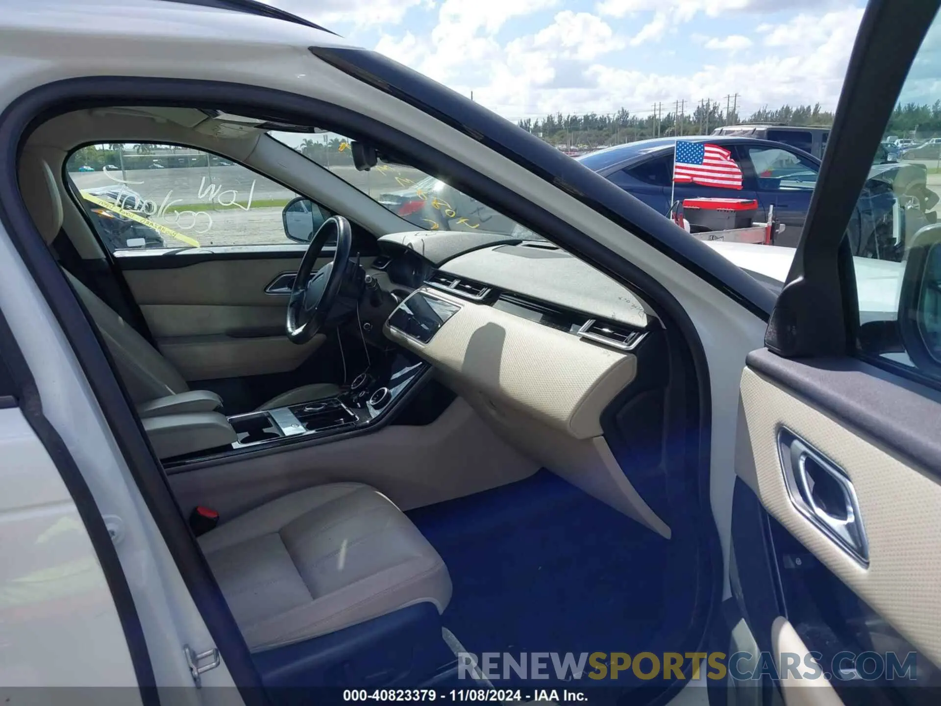 5 Photograph of a damaged car SALYB2EX5KA779948 LAND ROVER RANGE ROVER VELAR 2019