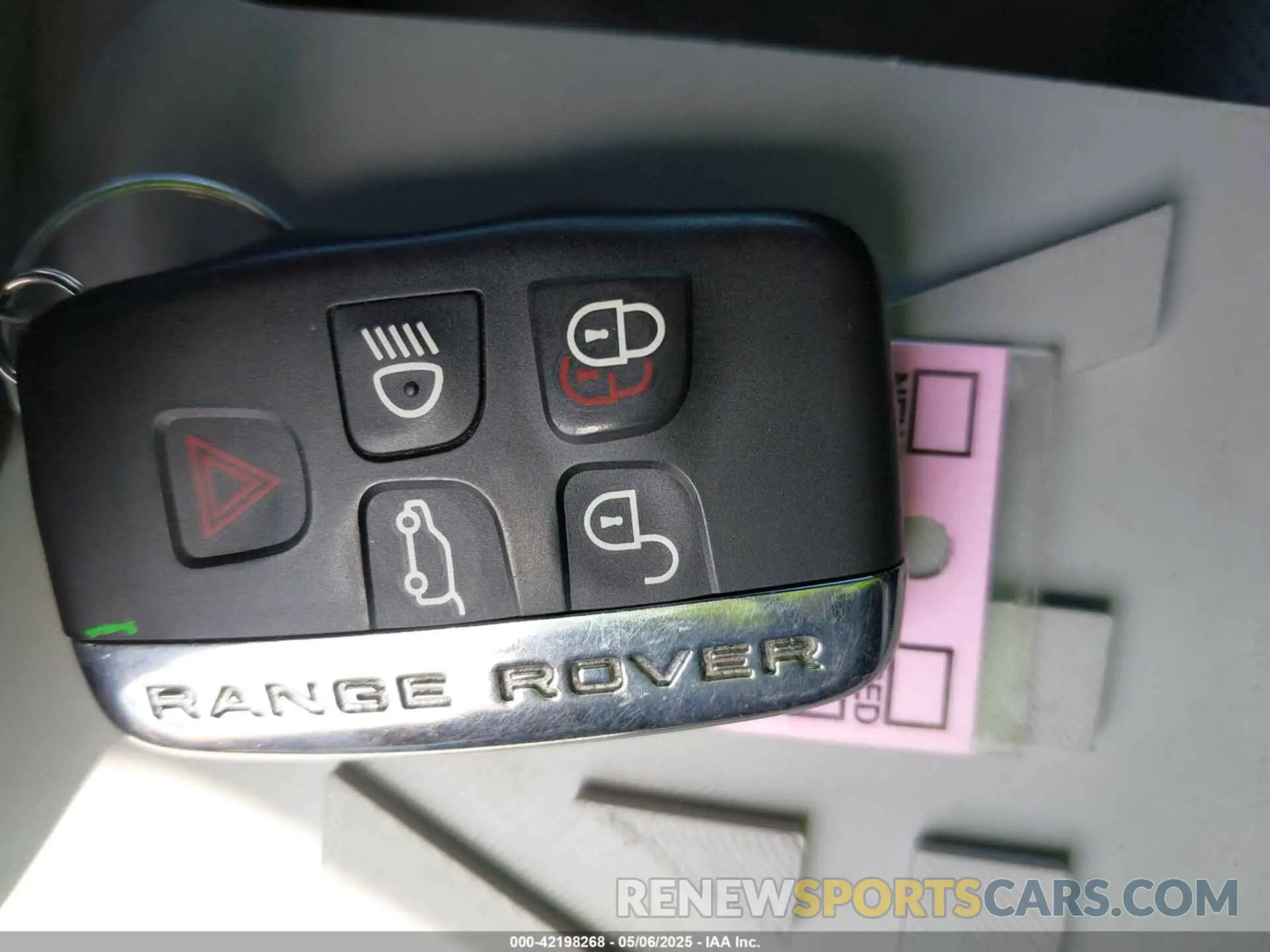 11 Photograph of a damaged car SALYB2EX6KA227908 LAND ROVER RANGE ROVER VELAR 2019