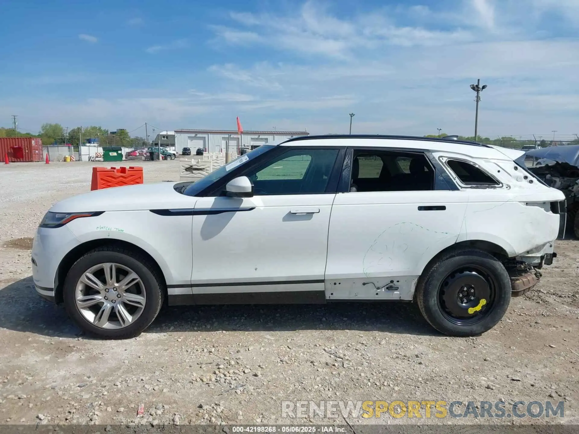 15 Photograph of a damaged car SALYB2EX6KA227908 LAND ROVER RANGE ROVER VELAR 2019