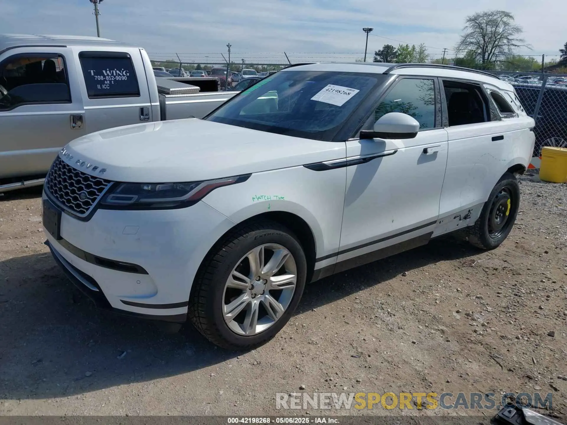 2 Photograph of a damaged car SALYB2EX6KA227908 LAND ROVER RANGE ROVER VELAR 2019