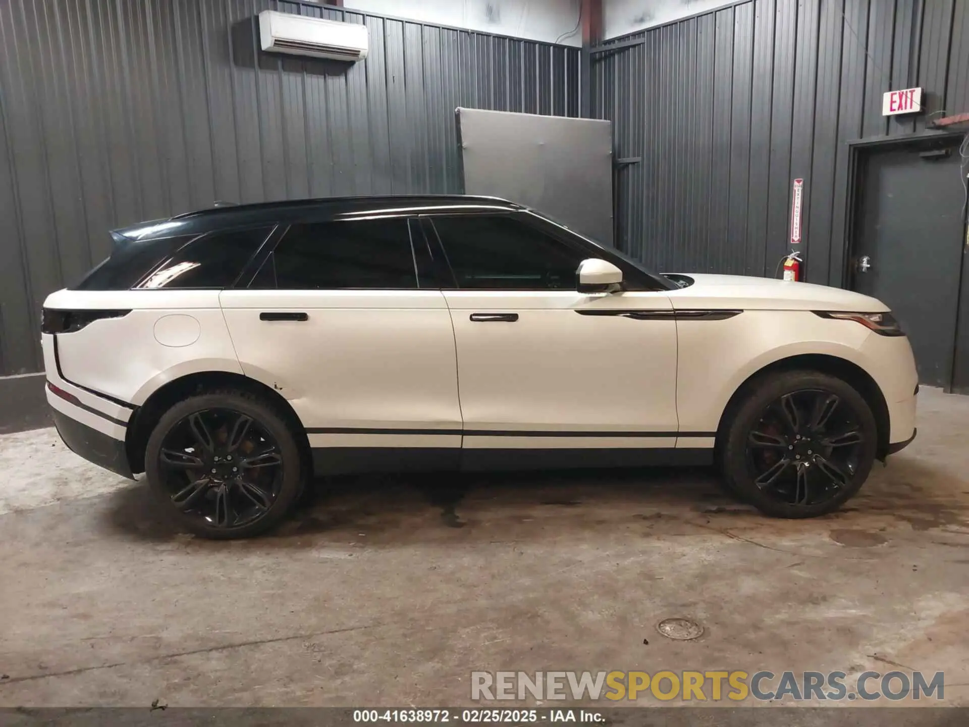 13 Photograph of a damaged car SALYB2EX7KA234138 LAND ROVER RANGE ROVER VELAR 2019