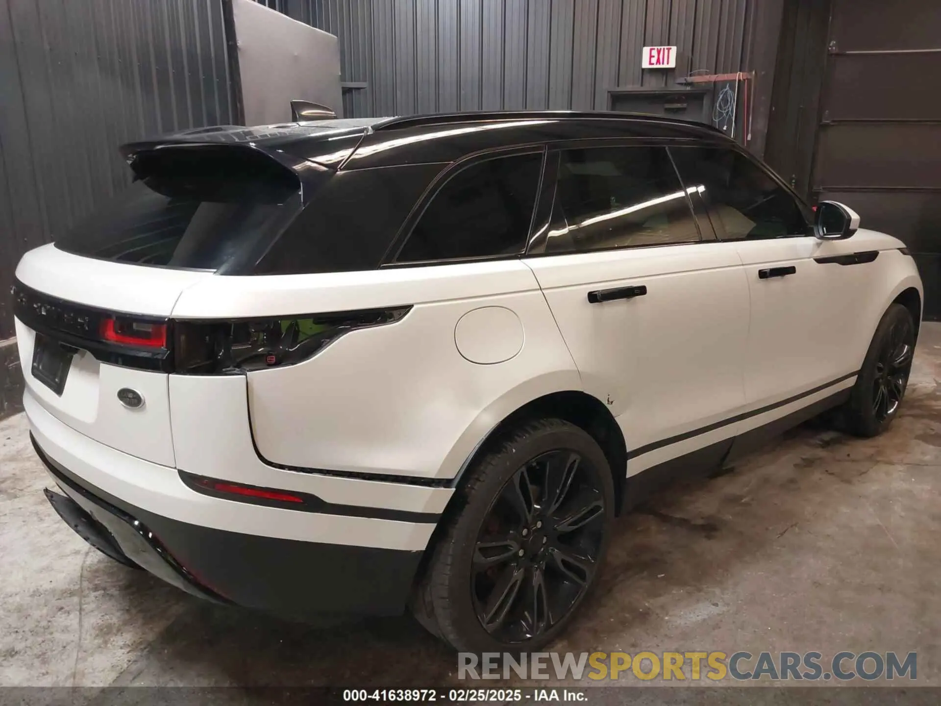 6 Photograph of a damaged car SALYB2EX7KA234138 LAND ROVER RANGE ROVER VELAR 2019