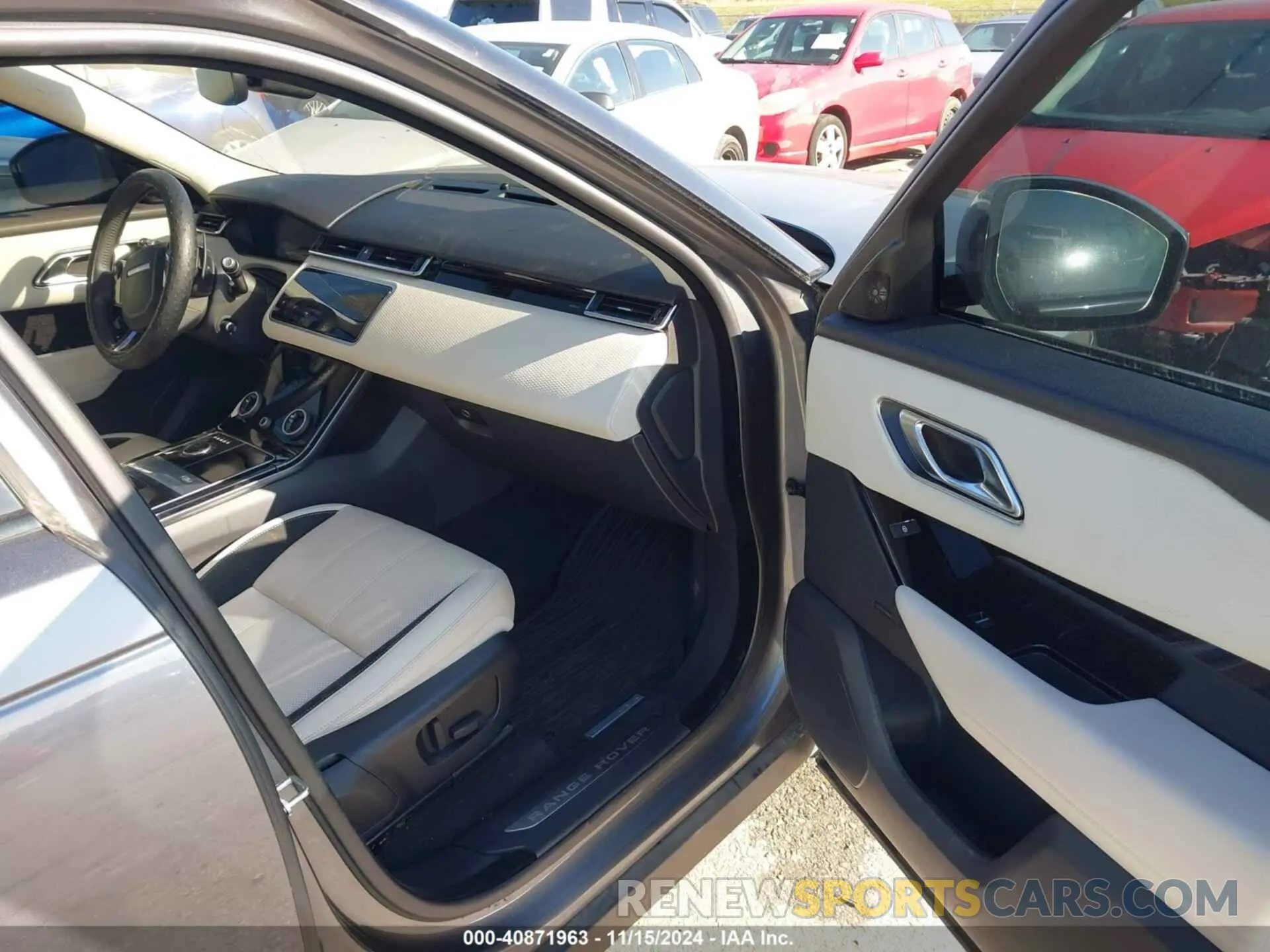 5 Photograph of a damaged car SALYB2EXXKA783199 LAND ROVER RANGE ROVER VELAR 2019