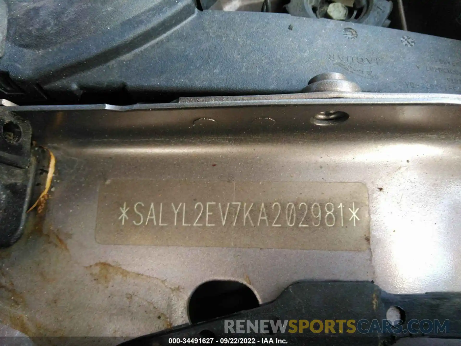 9 Photograph of a damaged car SALYL2EV7KA202981 LAND ROVER RANGE ROVER VELAR 2019