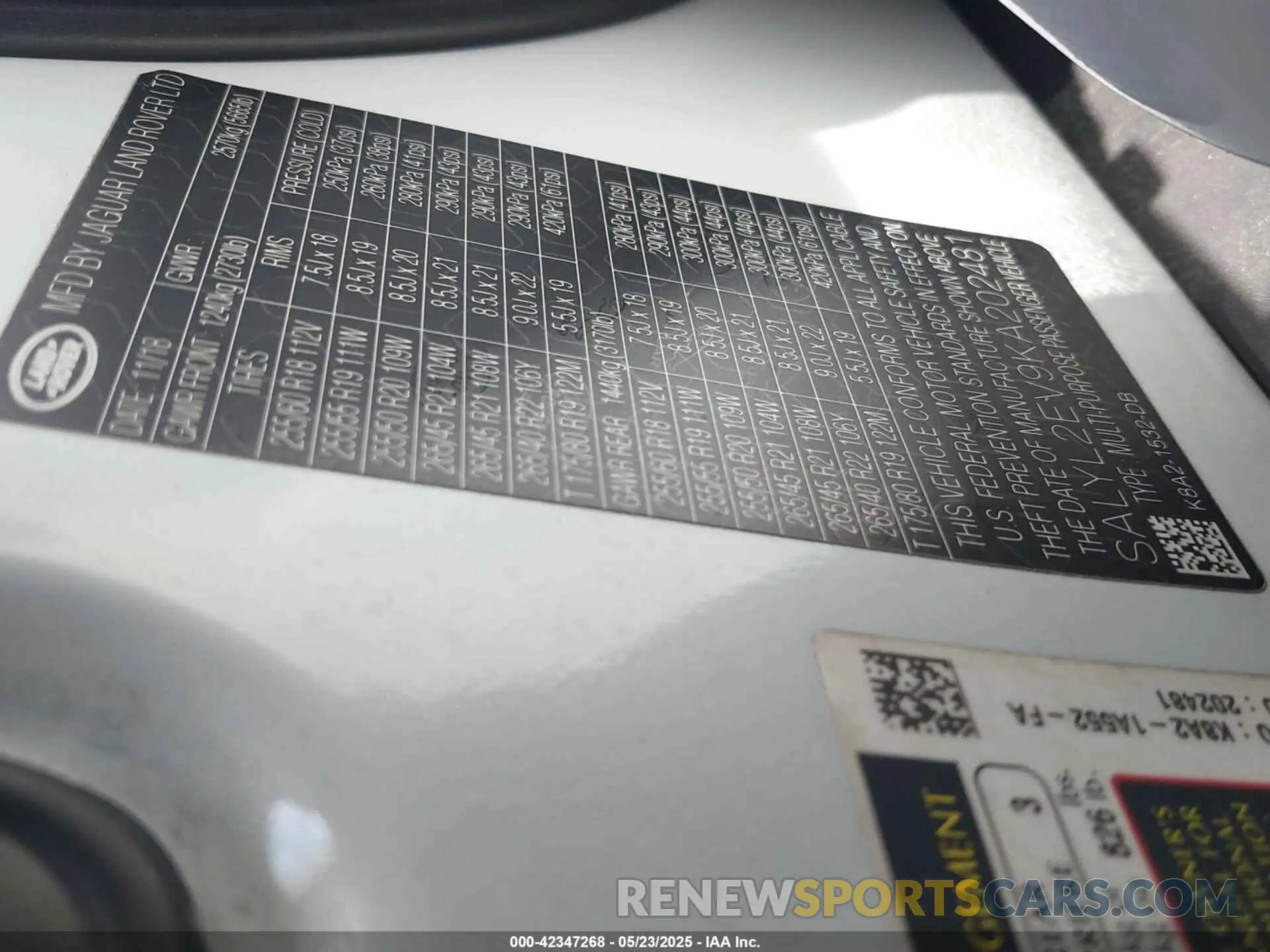 9 Photograph of a damaged car SALYL2EV9KA202481 LAND ROVER RANGE ROVER VELAR 2019