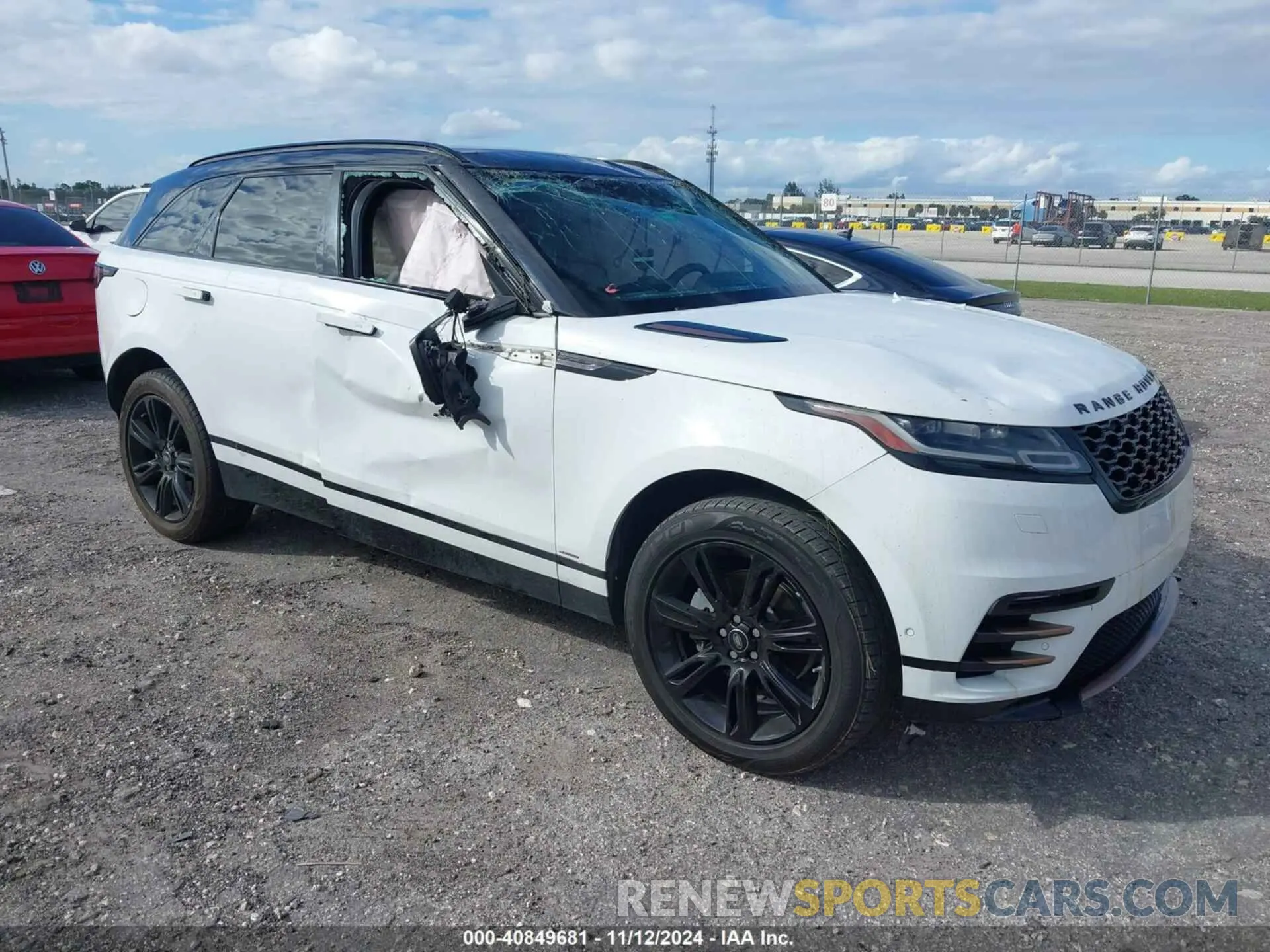 1 Photograph of a damaged car SALYL2EX0KA223978 LAND ROVER RANGE ROVER VELAR 2019
