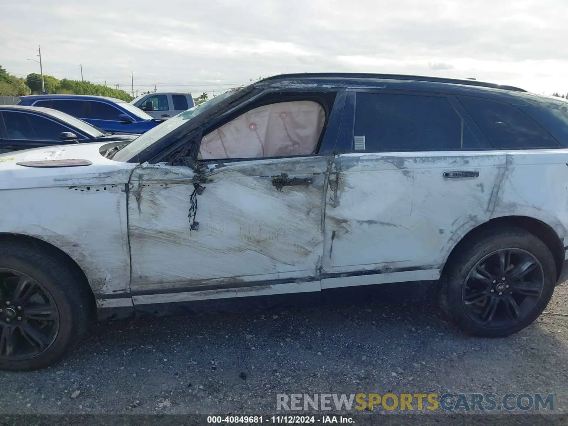 13 Photograph of a damaged car SALYL2EX0KA223978 LAND ROVER RANGE ROVER VELAR 2019