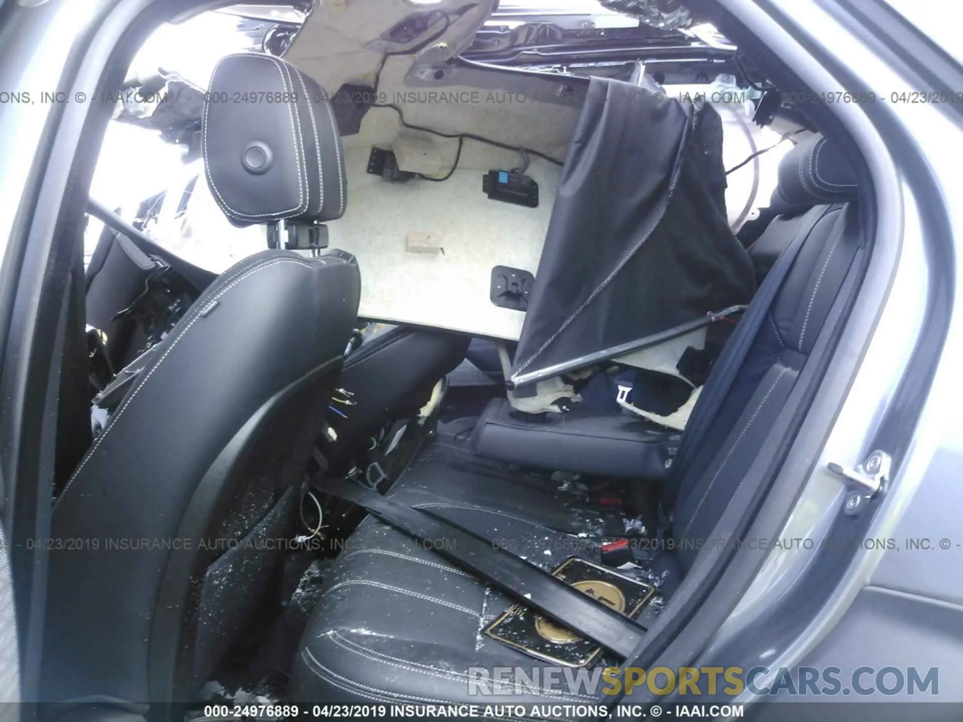 8 Photograph of a damaged car SALYL2EX0KA794337 LAND ROVER RANGE ROVER VELAR 2019
