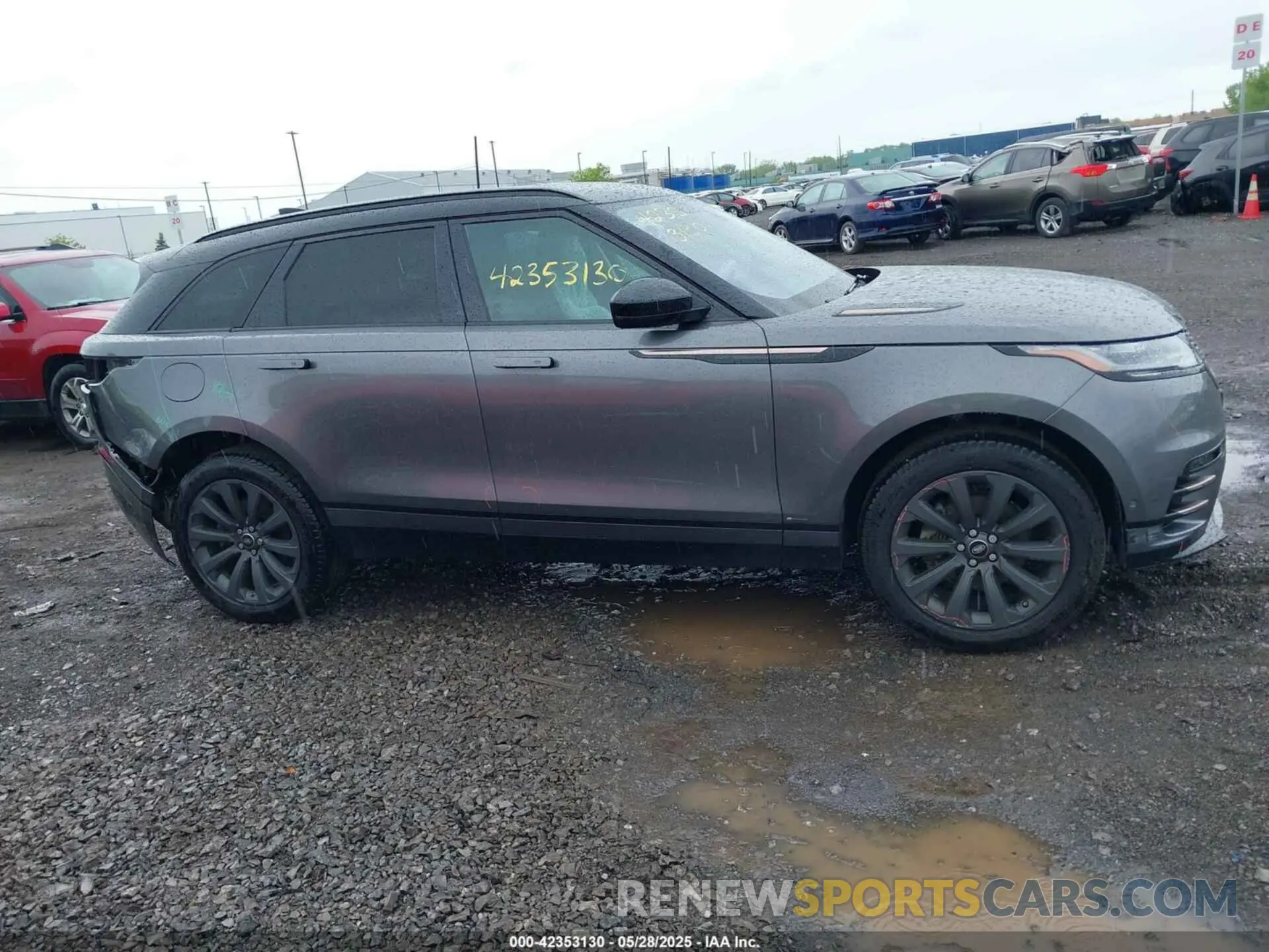 13 Photograph of a damaged car SALYL2EX1KA227926 LAND ROVER RANGE ROVER VELAR 2019