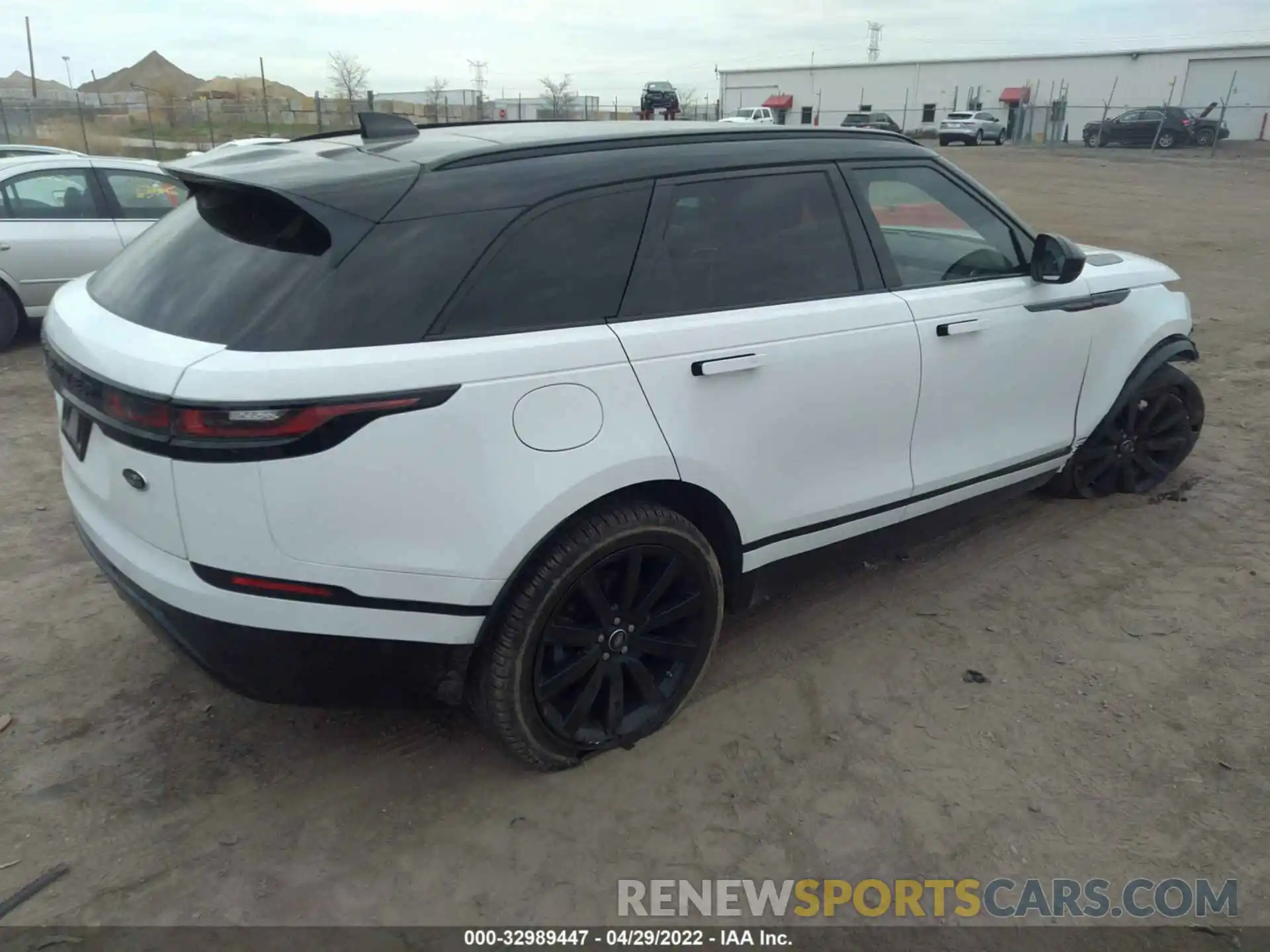 4 Photograph of a damaged car SALYL2EX1KA228025 LAND ROVER RANGE ROVER VELAR 2019