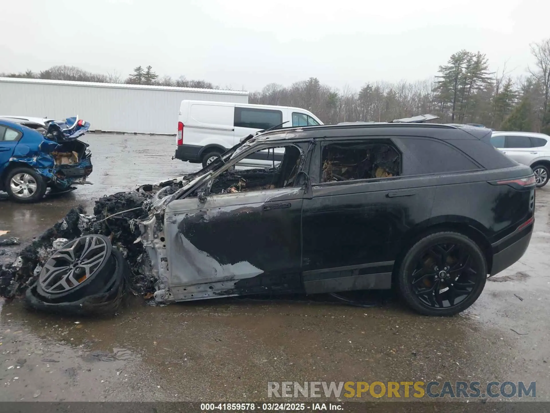 11 Photograph of a damaged car SALYL2EX2KA792895 LAND ROVER RANGE ROVER VELAR 2019