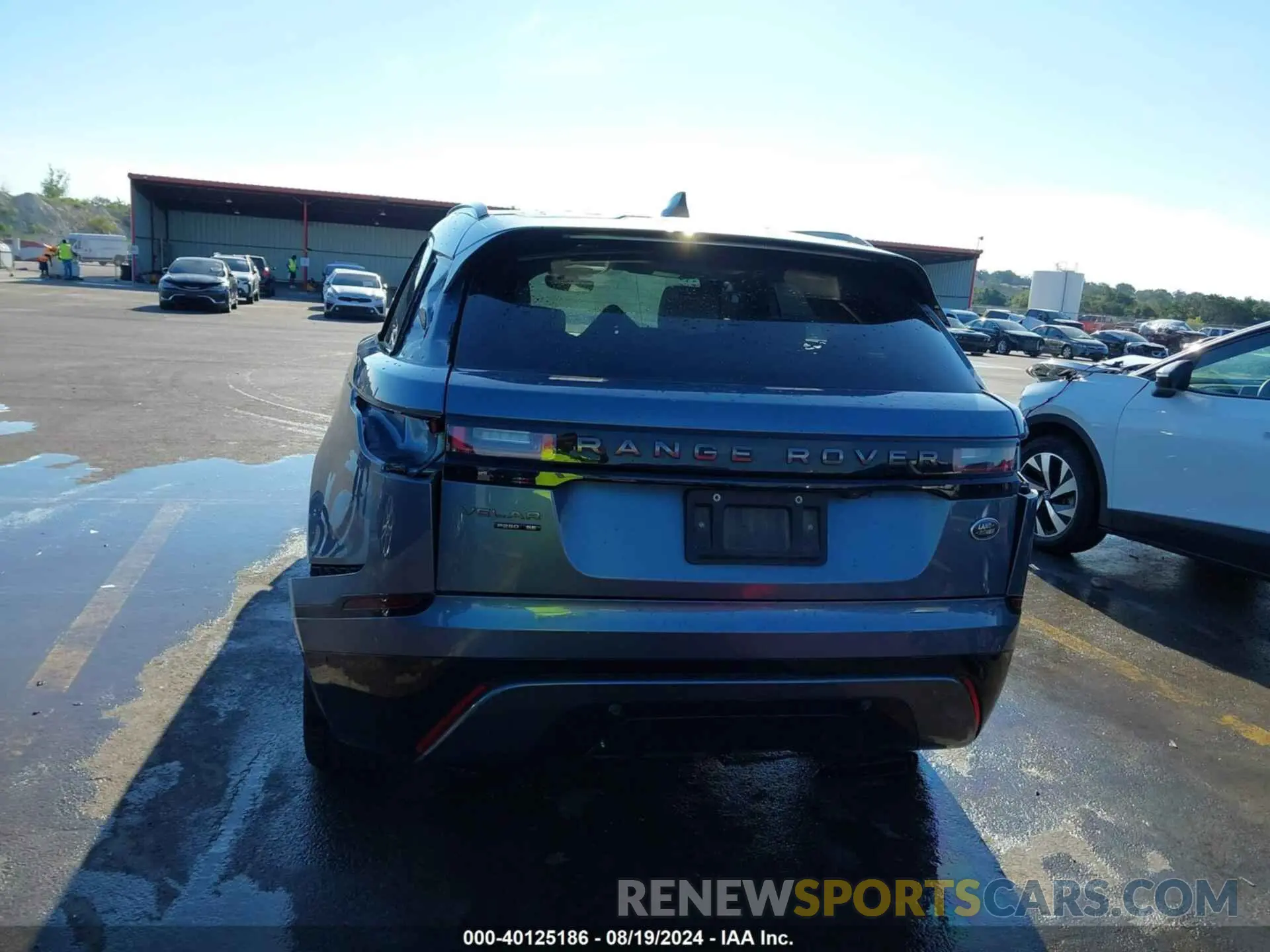 17 Photograph of a damaged car SALYL2EX3KA785731 LAND ROVER RANGE ROVER VELAR 2019