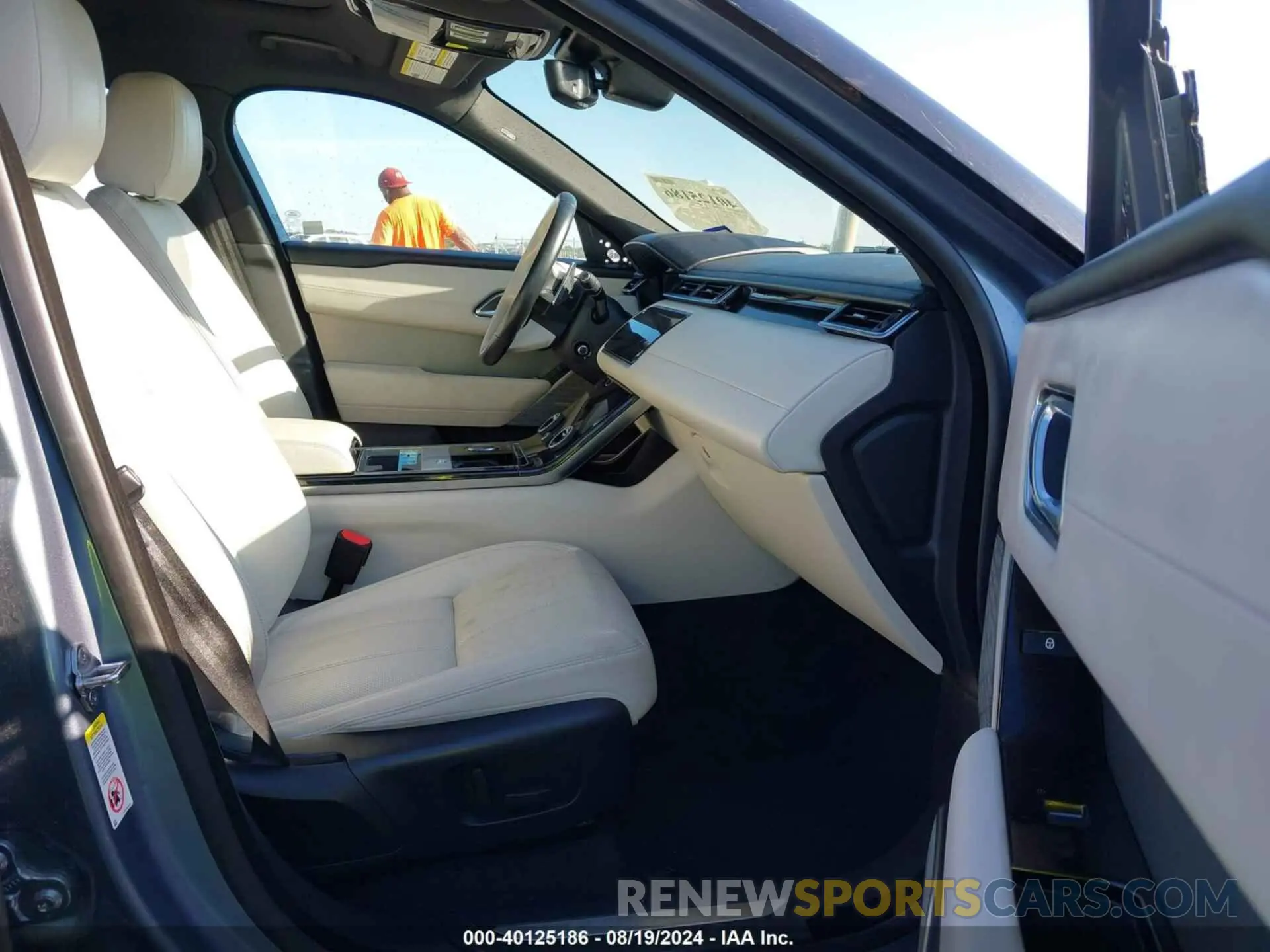 5 Photograph of a damaged car SALYL2EX3KA785731 LAND ROVER RANGE ROVER VELAR 2019