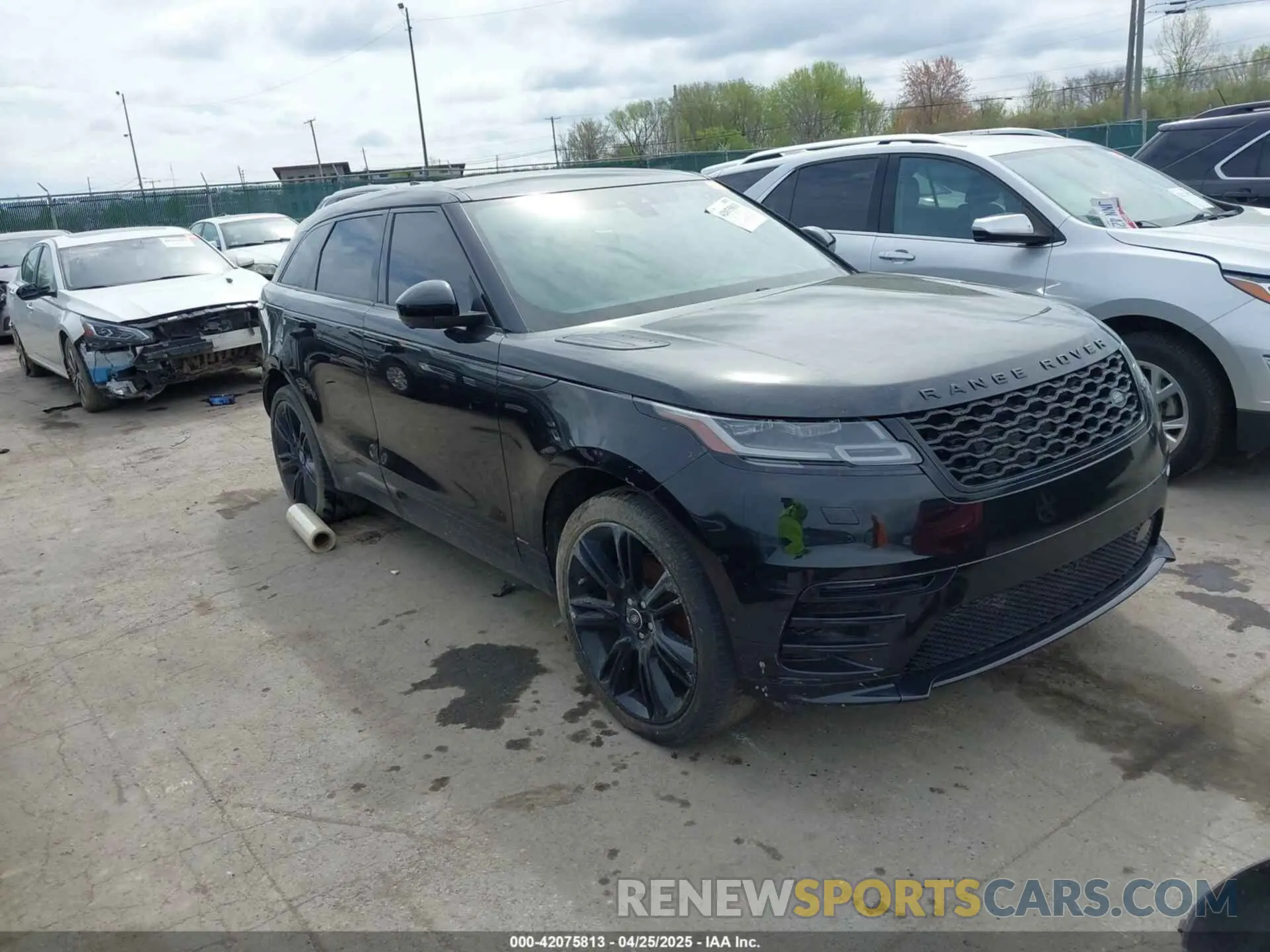 1 Photograph of a damaged car SALYL2EX4KA215446 LAND ROVER RANGE ROVER VELAR 2019