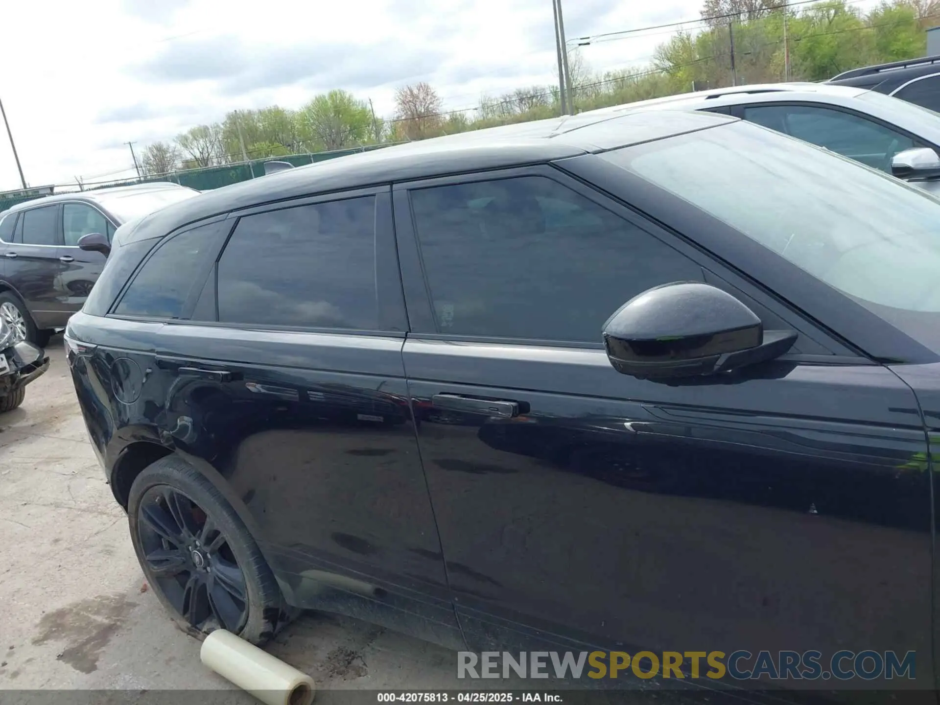 12 Photograph of a damaged car SALYL2EX4KA215446 LAND ROVER RANGE ROVER VELAR 2019