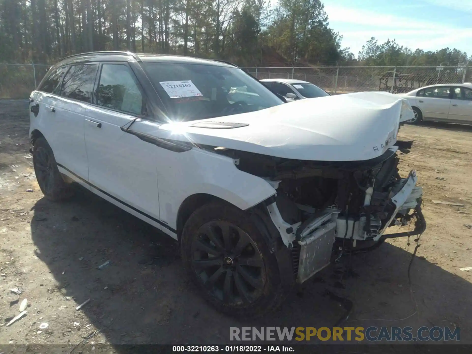 1 Photograph of a damaged car SALYL2EX4KA779288 LAND ROVER RANGE ROVER VELAR 2019