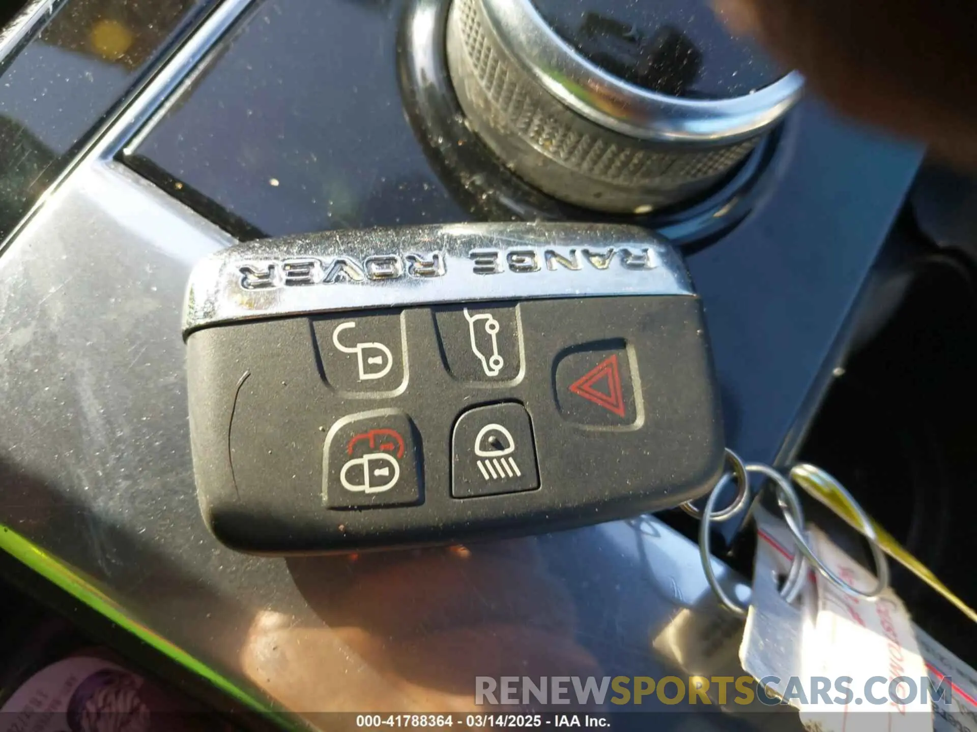 11 Photograph of a damaged car SALYL2EX4KA779906 LAND ROVER RANGE ROVER VELAR 2019