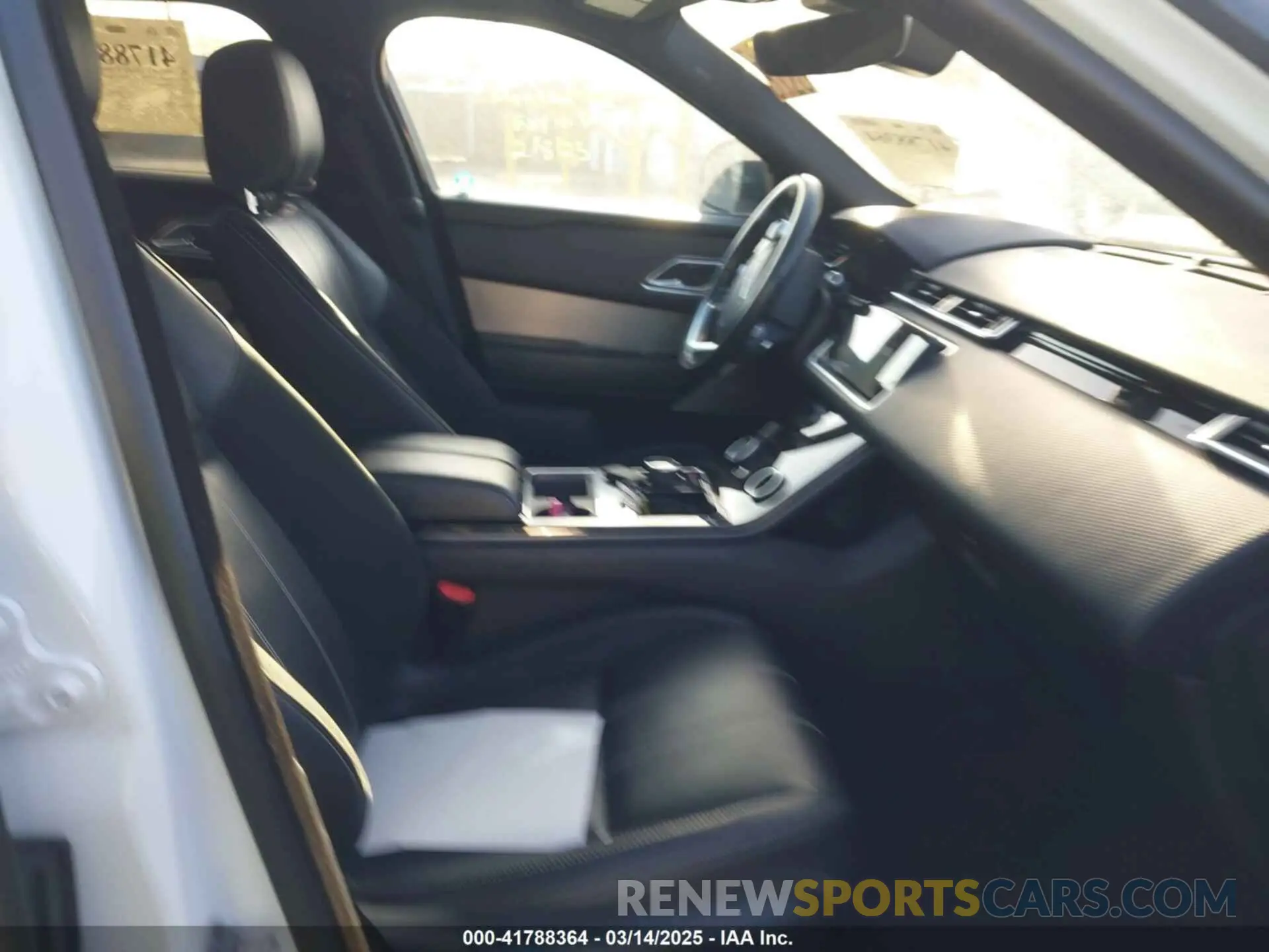 5 Photograph of a damaged car SALYL2EX4KA779906 LAND ROVER RANGE ROVER VELAR 2019