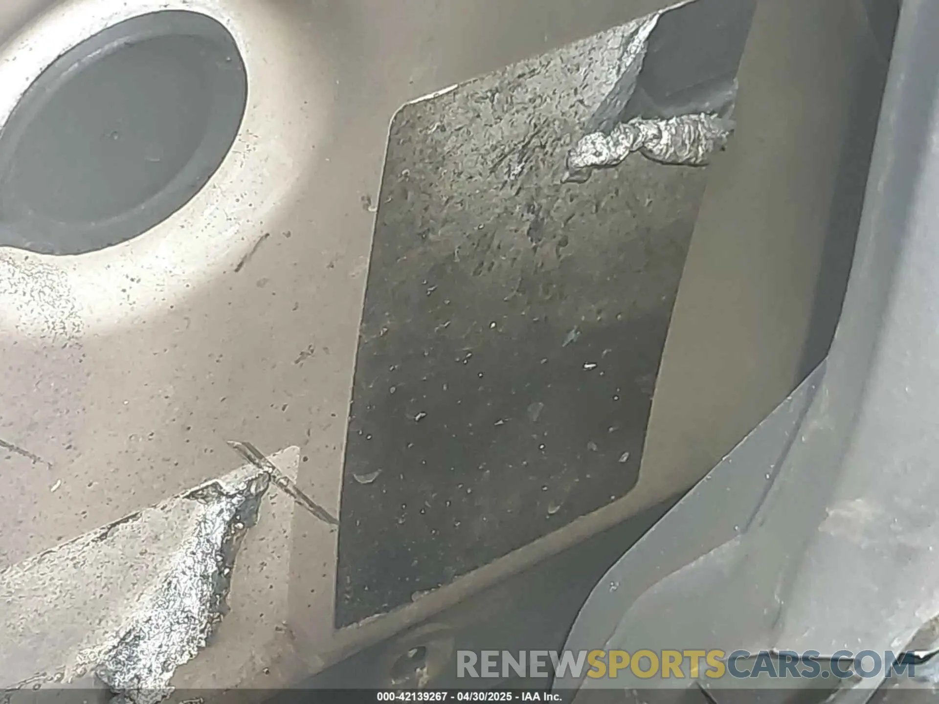 9 Photograph of a damaged car SALYL2EX5KA228531 LAND ROVER RANGE ROVER VELAR 2019
