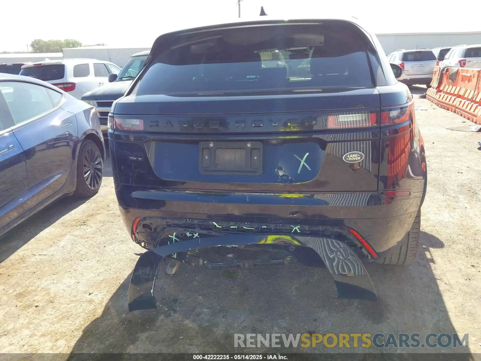 16 Photograph of a damaged car SALYL2EX6KA791605 LAND ROVER RANGE ROVER VELAR 2019