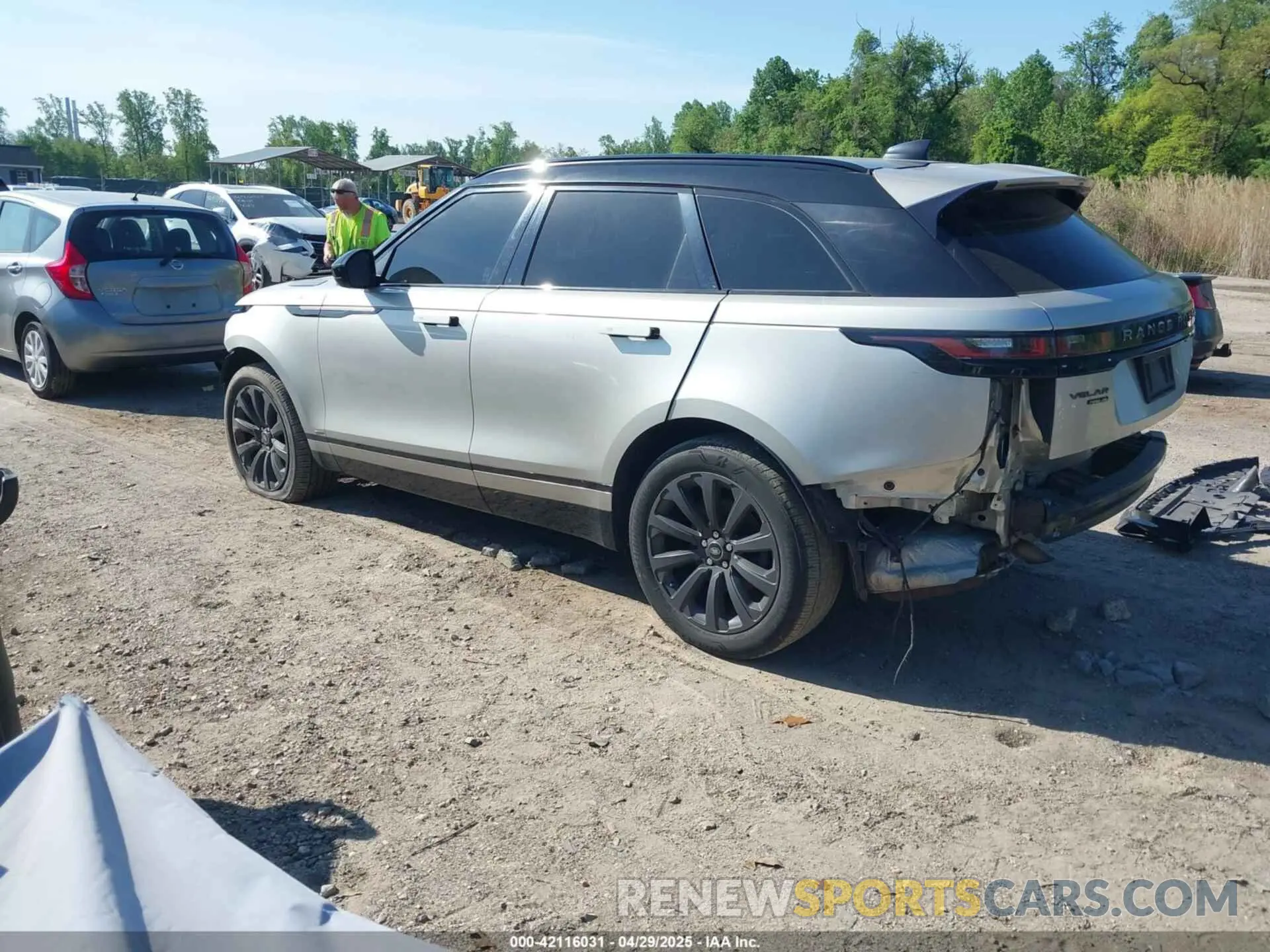 3 Photograph of a damaged car SALYL2EX7KA780581 LAND ROVER RANGE ROVER VELAR 2019