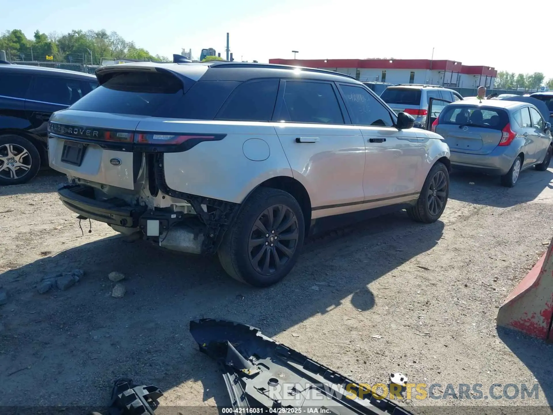 4 Photograph of a damaged car SALYL2EX7KA780581 LAND ROVER RANGE ROVER VELAR 2019
