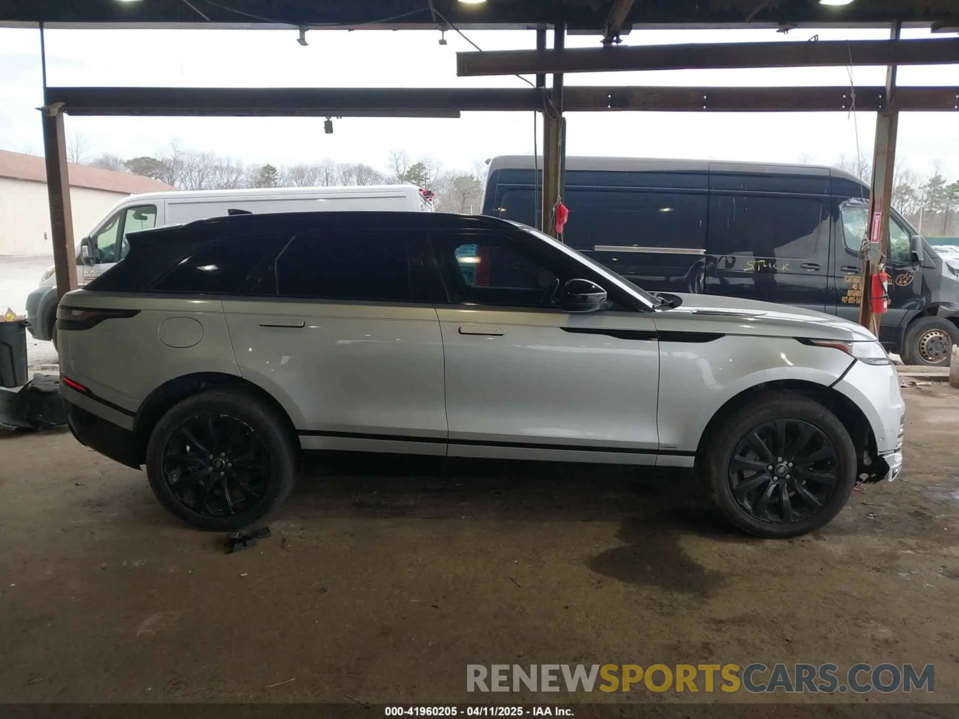 14 Photograph of a damaged car SALYL2EX7KA787059 LAND ROVER RANGE ROVER VELAR 2019