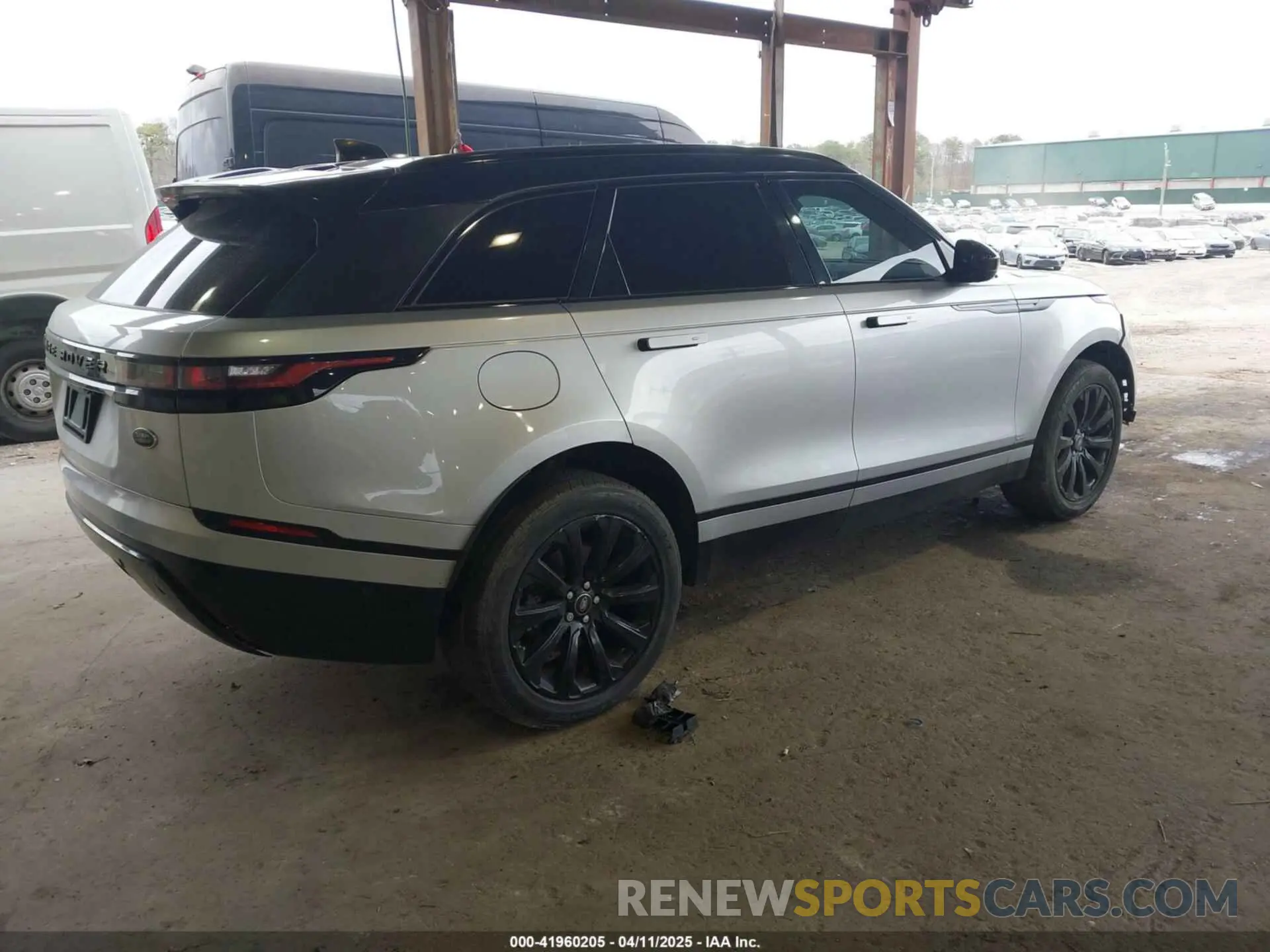 4 Photograph of a damaged car SALYL2EX7KA787059 LAND ROVER RANGE ROVER VELAR 2019