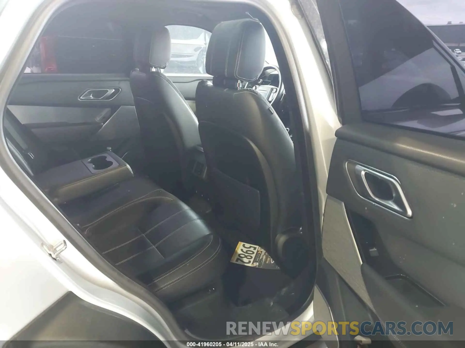 8 Photograph of a damaged car SALYL2EX7KA787059 LAND ROVER RANGE ROVER VELAR 2019