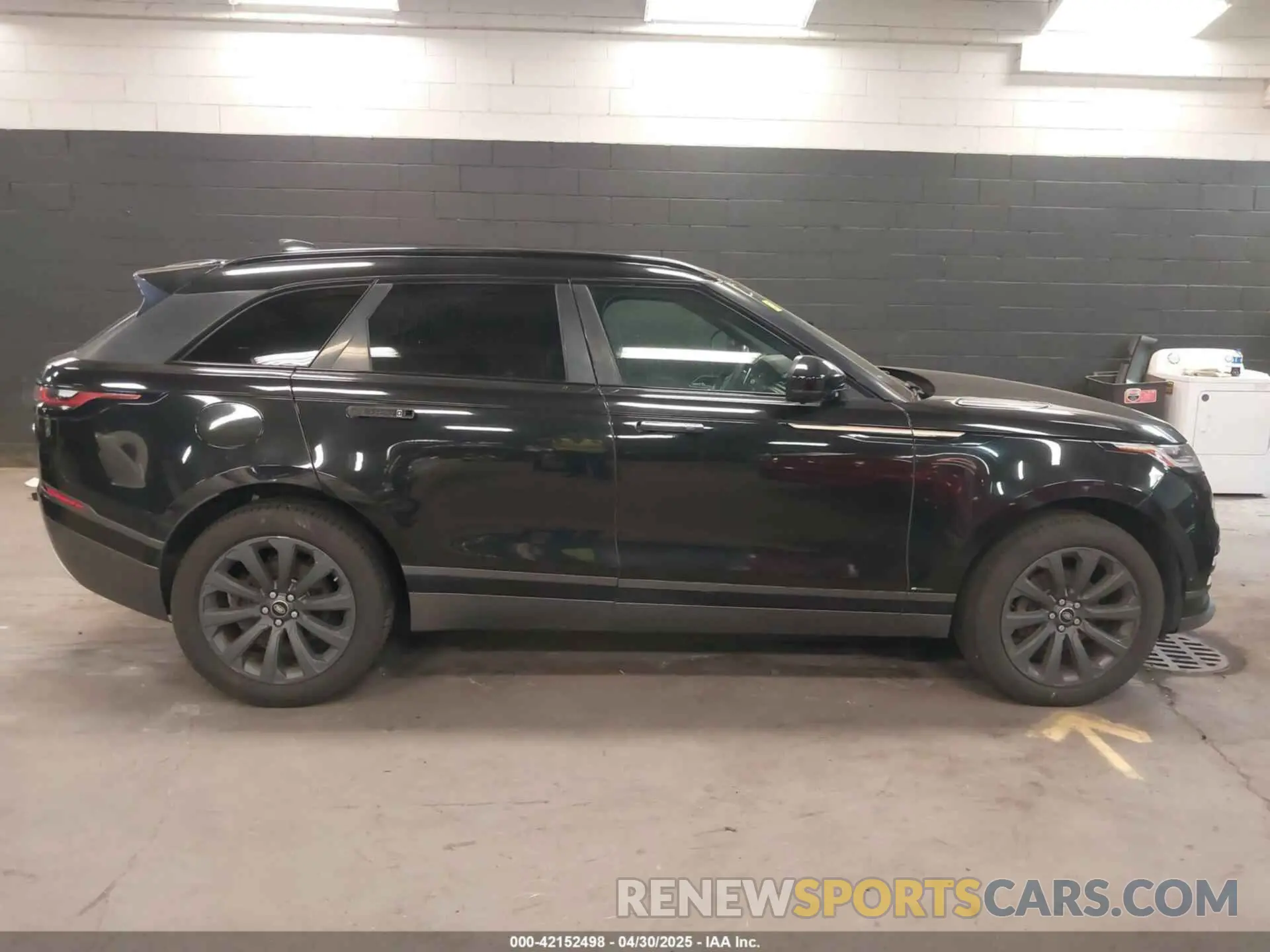 13 Photograph of a damaged car SALYL2EX9KA235823 LAND ROVER RANGE ROVER VELAR 2019