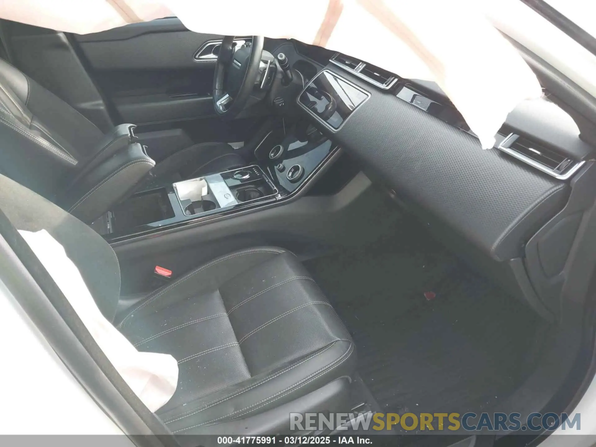 5 Photograph of a damaged car SALYL2EX9KA782364 LAND ROVER RANGE ROVER VELAR 2019