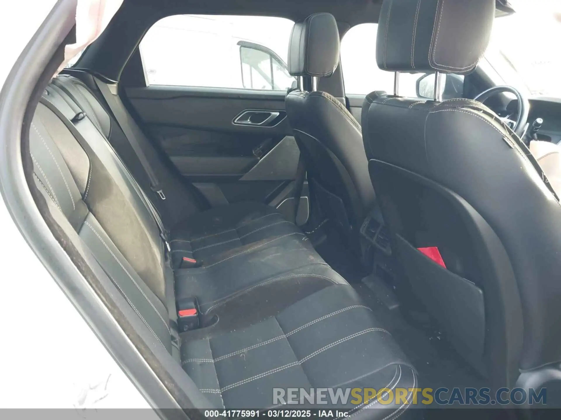 8 Photograph of a damaged car SALYL2EX9KA782364 LAND ROVER RANGE ROVER VELAR 2019