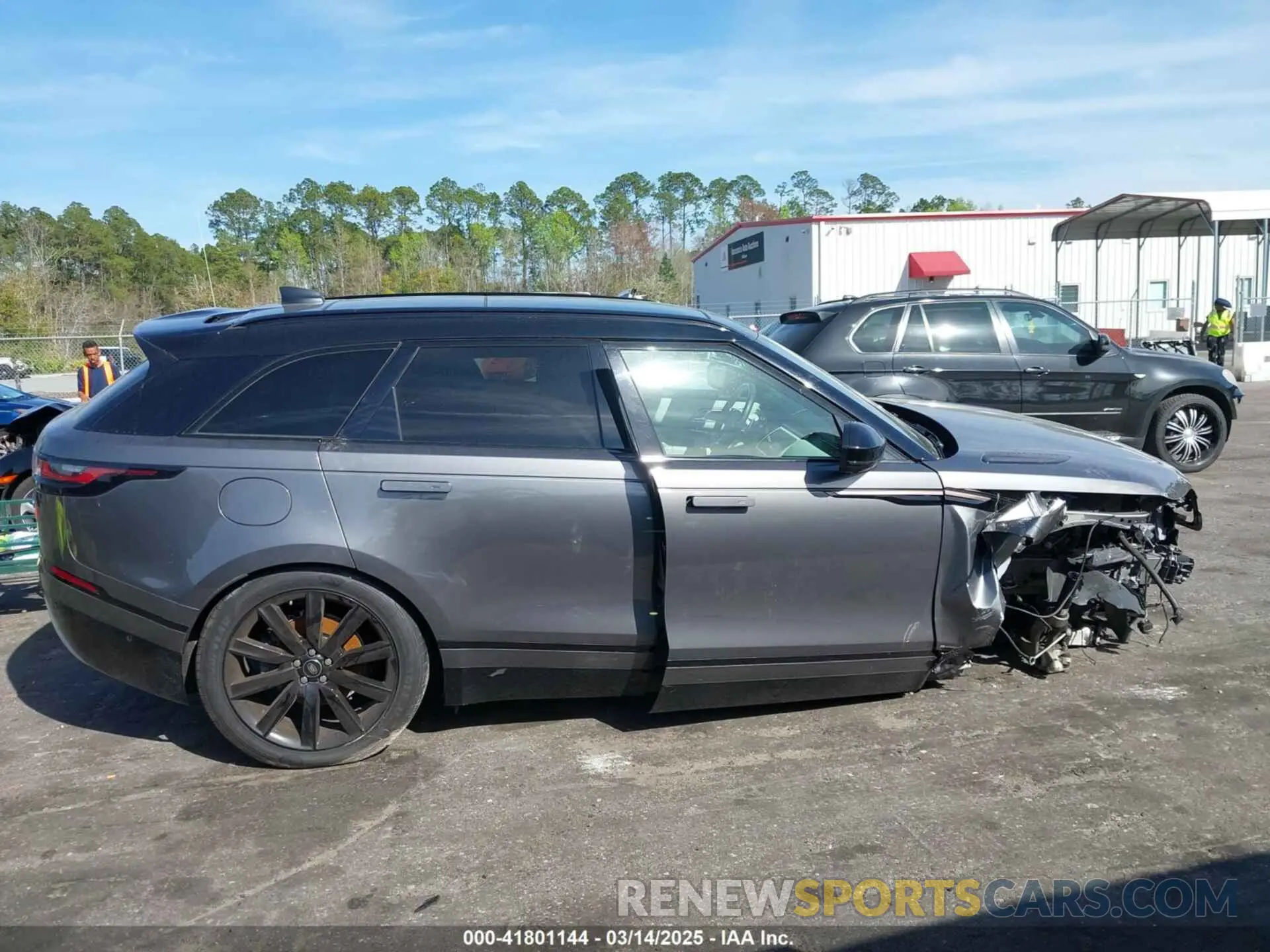 14 Photograph of a damaged car SALYL2EXXKA210087 LAND ROVER RANGE ROVER VELAR 2019