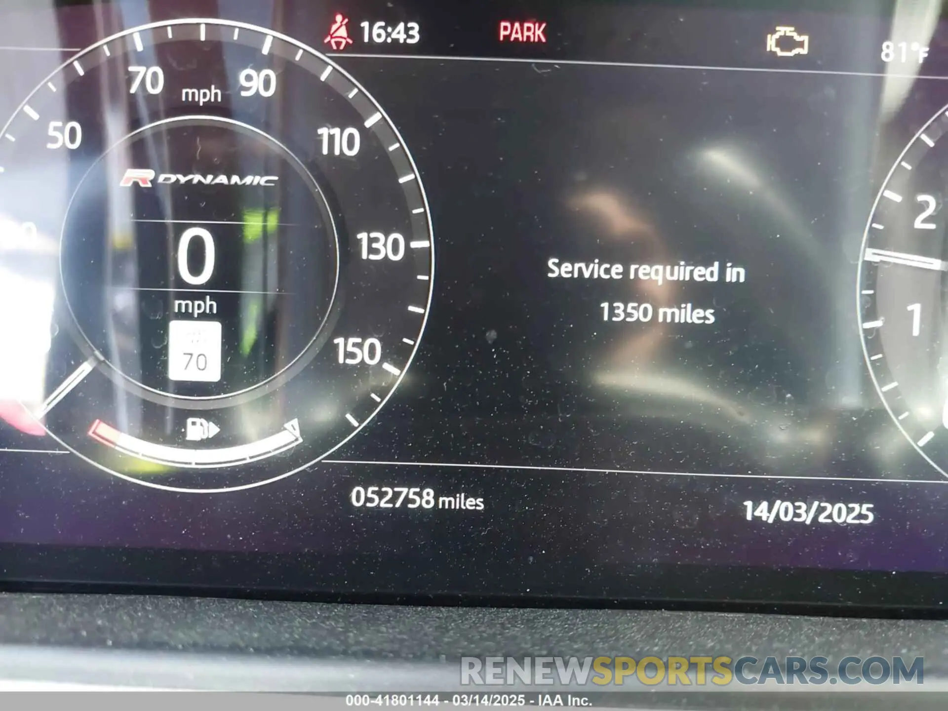 16 Photograph of a damaged car SALYL2EXXKA210087 LAND ROVER RANGE ROVER VELAR 2019