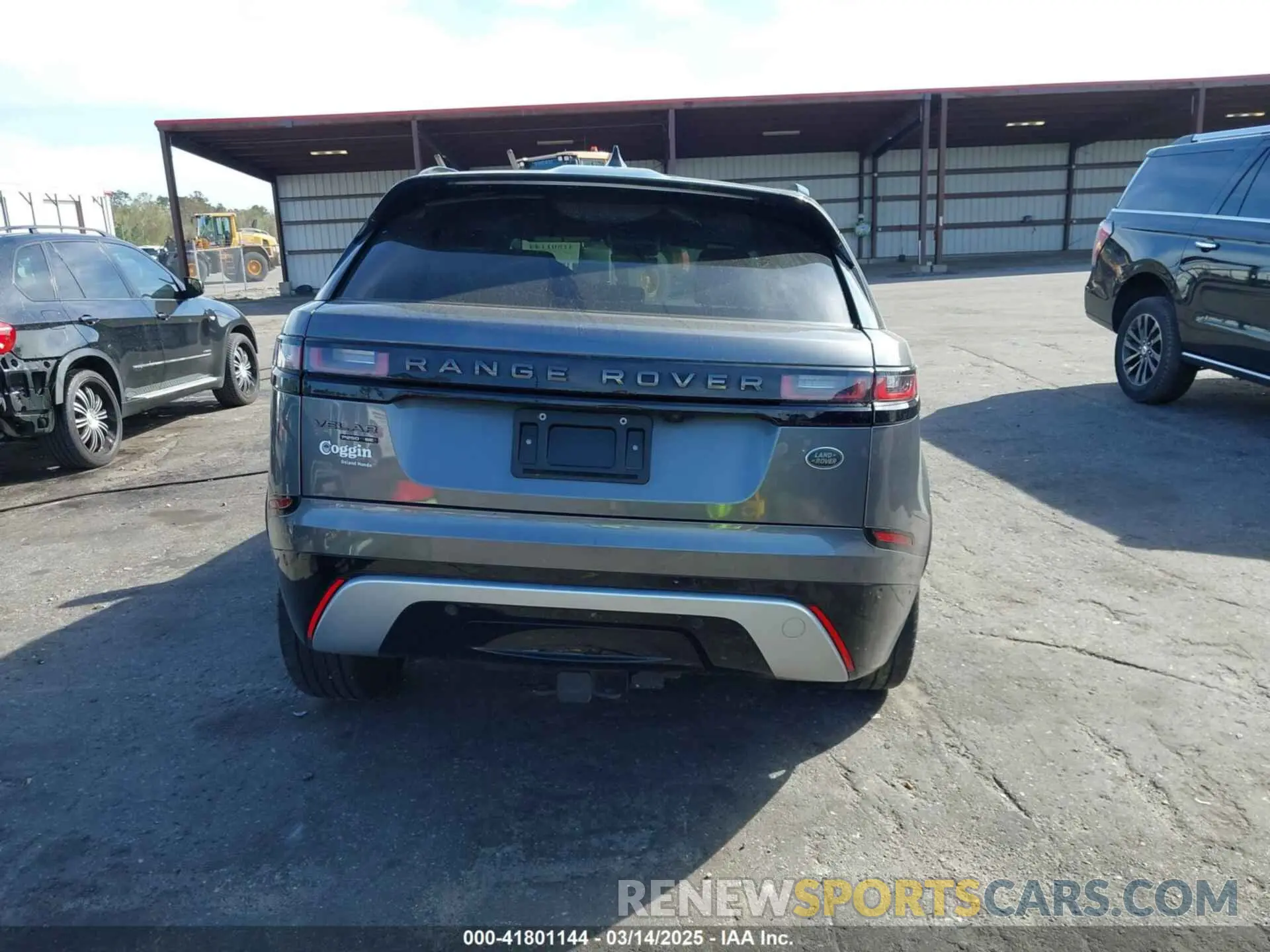 17 Photograph of a damaged car SALYL2EXXKA210087 LAND ROVER RANGE ROVER VELAR 2019
