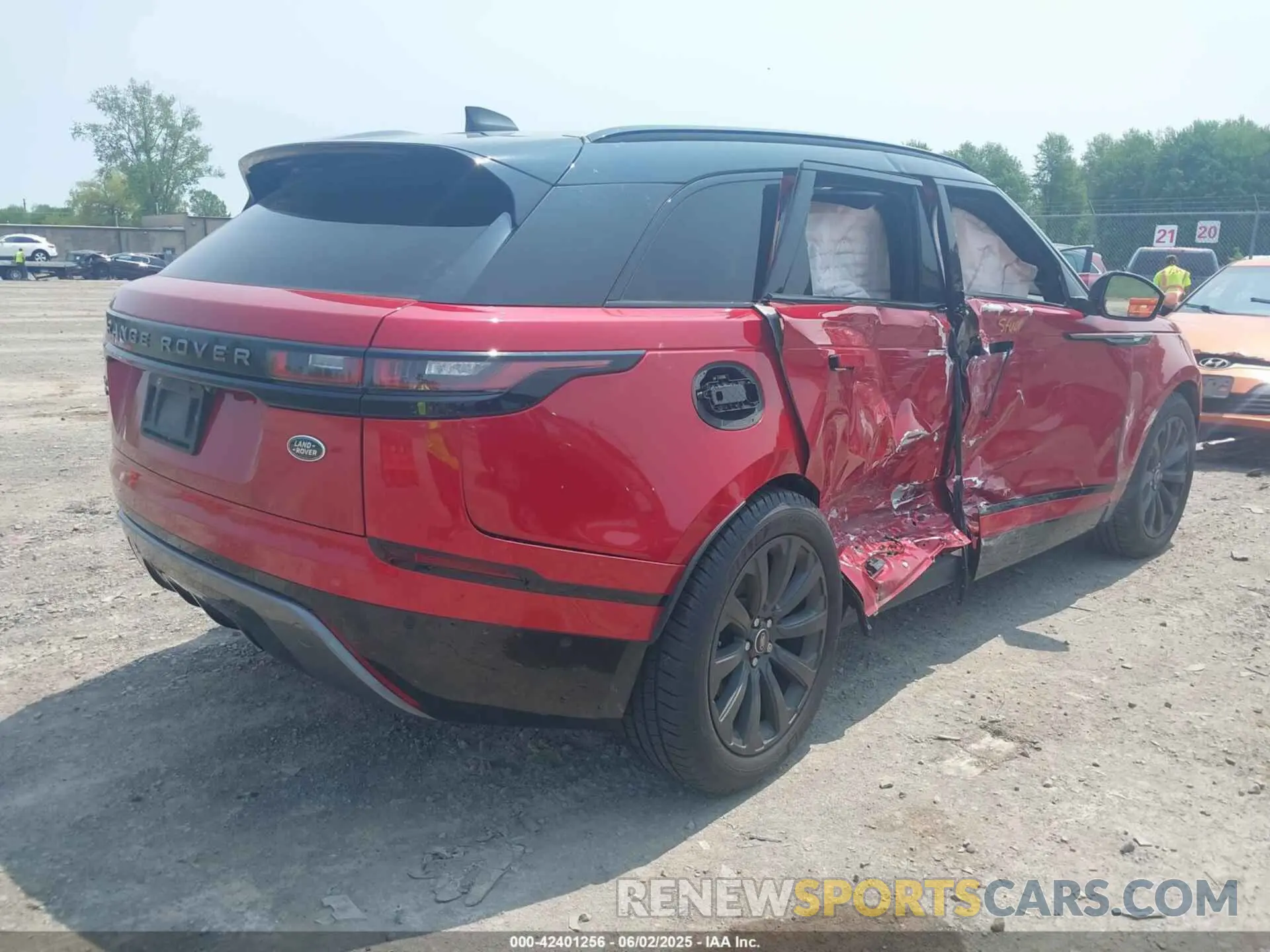 4 Photograph of a damaged car SALYL2EXXKA217539 LAND ROVER RANGE ROVER VELAR 2019