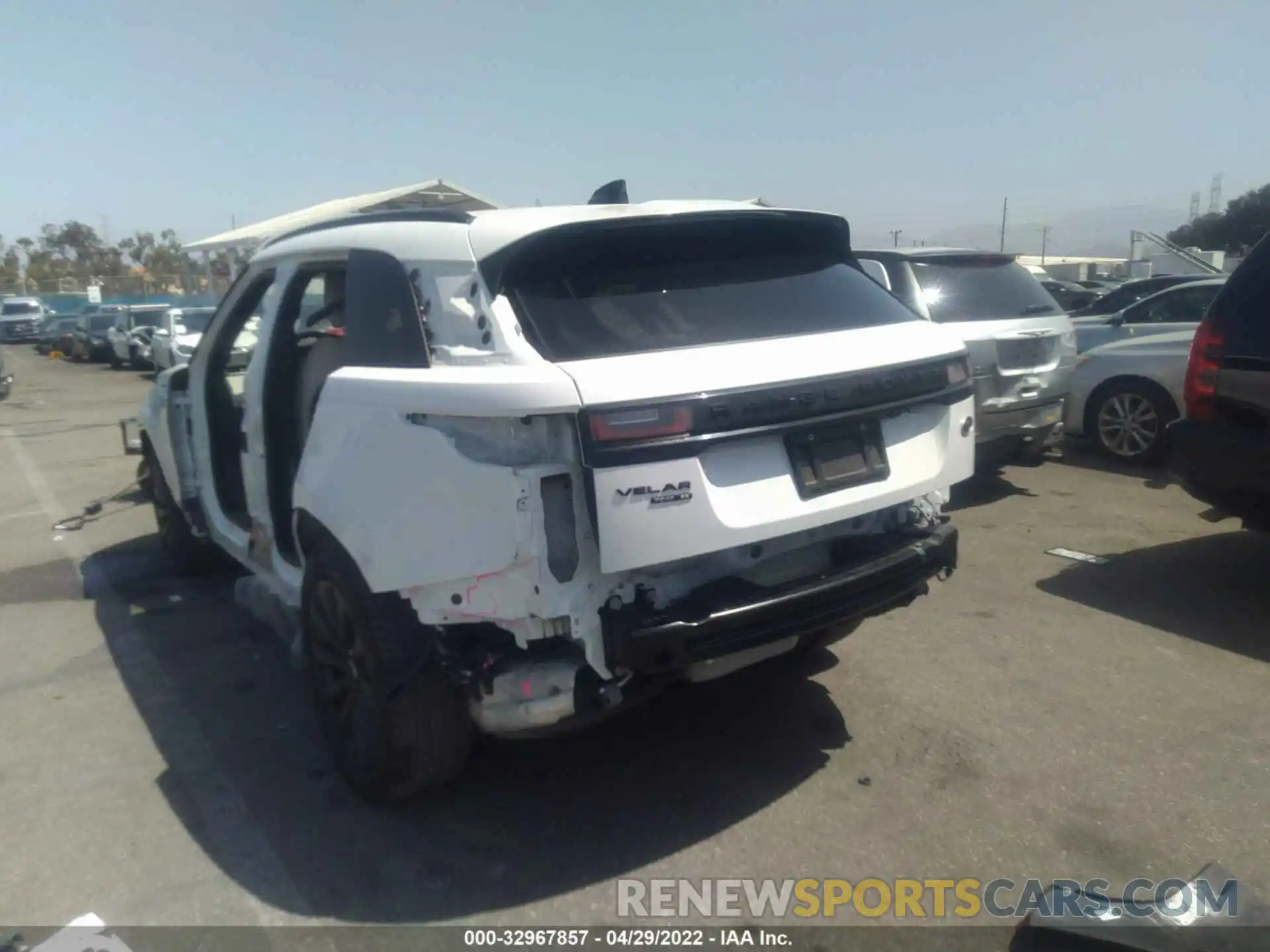 3 Photograph of a damaged car SALYL2FV3KA225513 LAND ROVER RANGE ROVER VELAR 2019