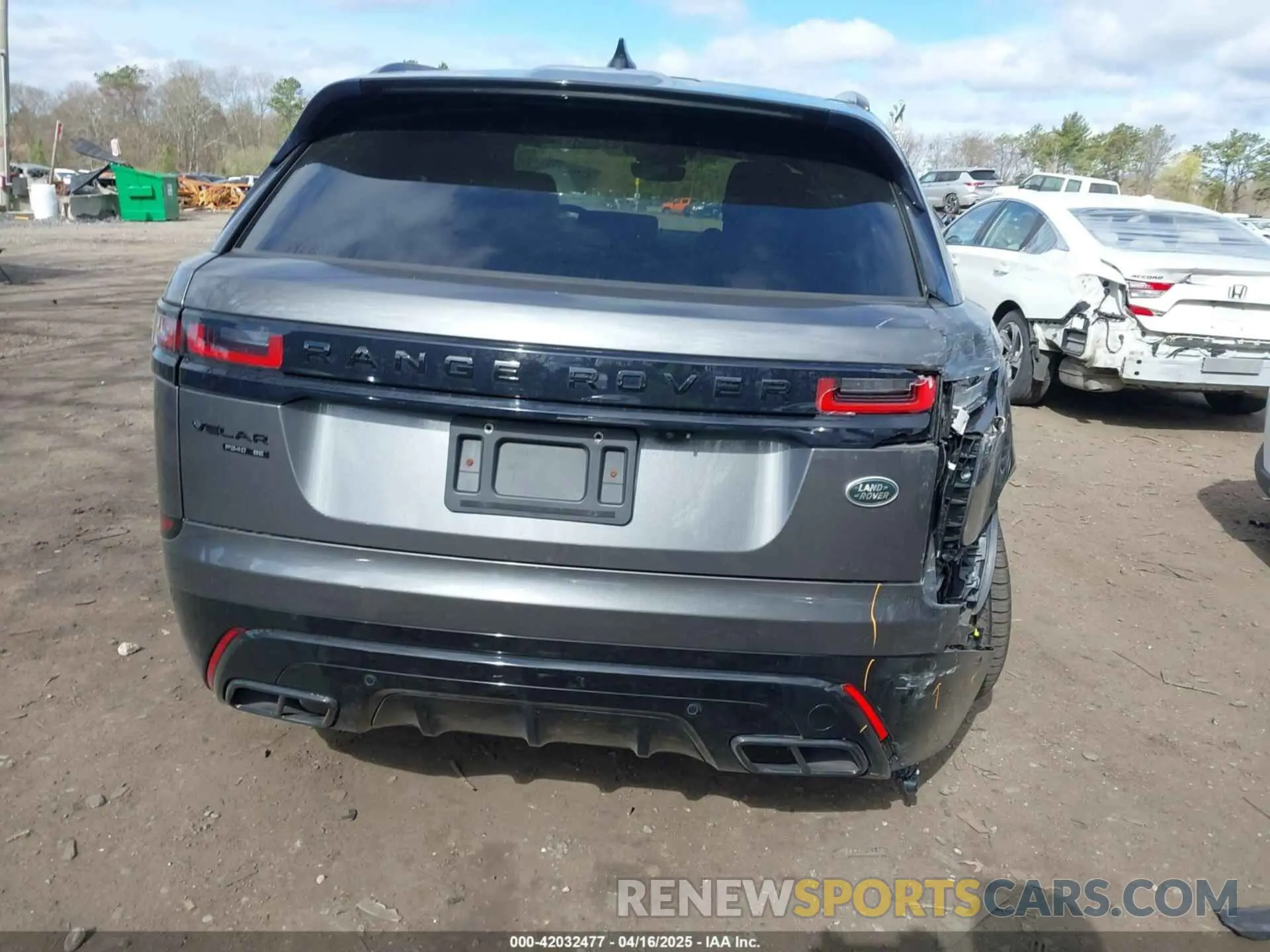 16 Photograph of a damaged car SALYL2FV3KA226306 LAND ROVER RANGE ROVER VELAR 2019