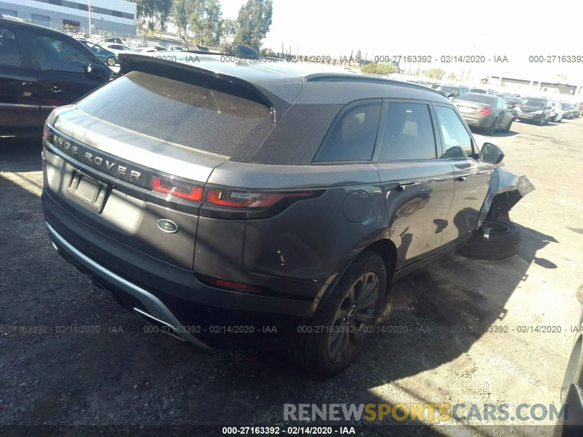 4 Photograph of a damaged car SALYL2FV6KA211105 LAND ROVER RANGE ROVER VELAR 2019