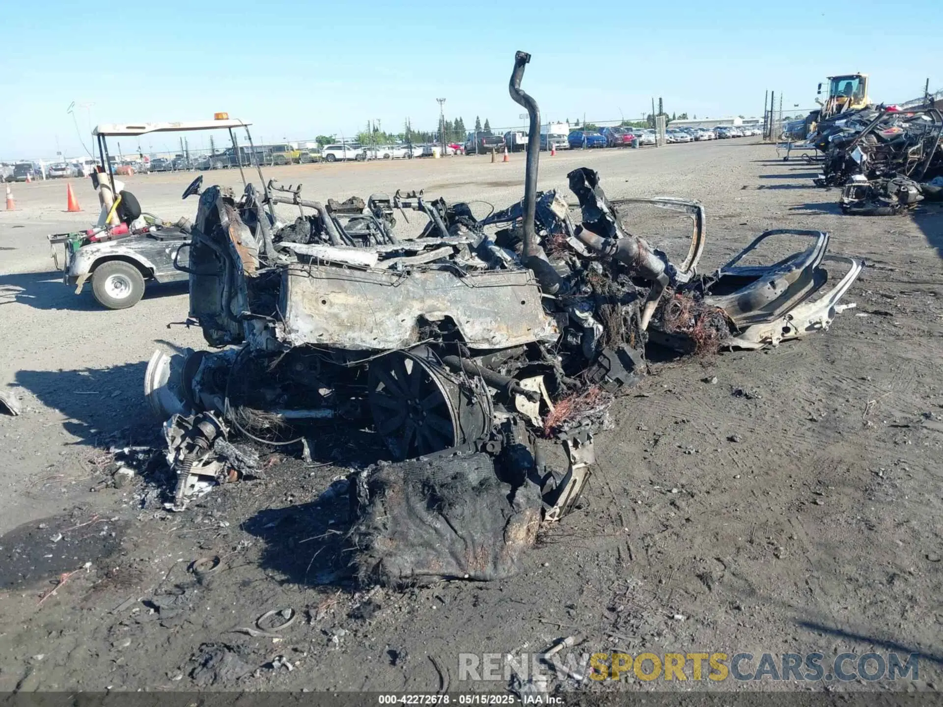 4 Photograph of a damaged car SALYL2FV8KA225815 LAND ROVER RANGE ROVER VELAR 2019