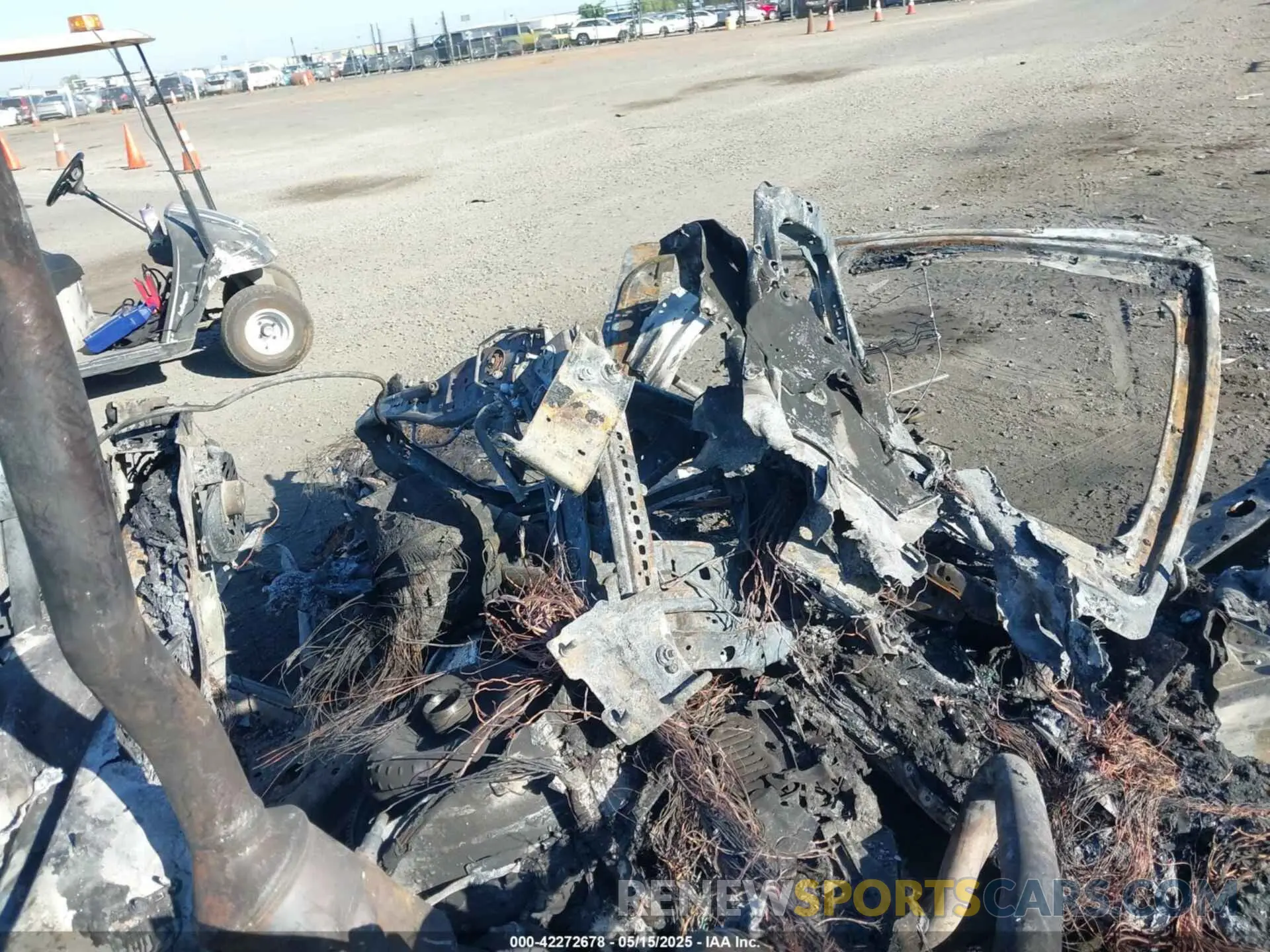 5 Photograph of a damaged car SALYL2FV8KA225815 LAND ROVER RANGE ROVER VELAR 2019