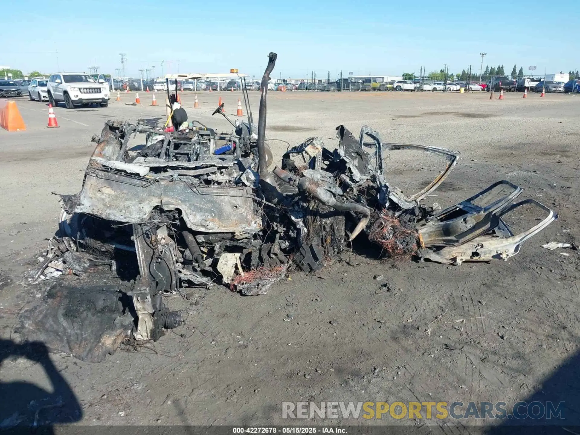 6 Photograph of a damaged car SALYL2FV8KA225815 LAND ROVER RANGE ROVER VELAR 2019