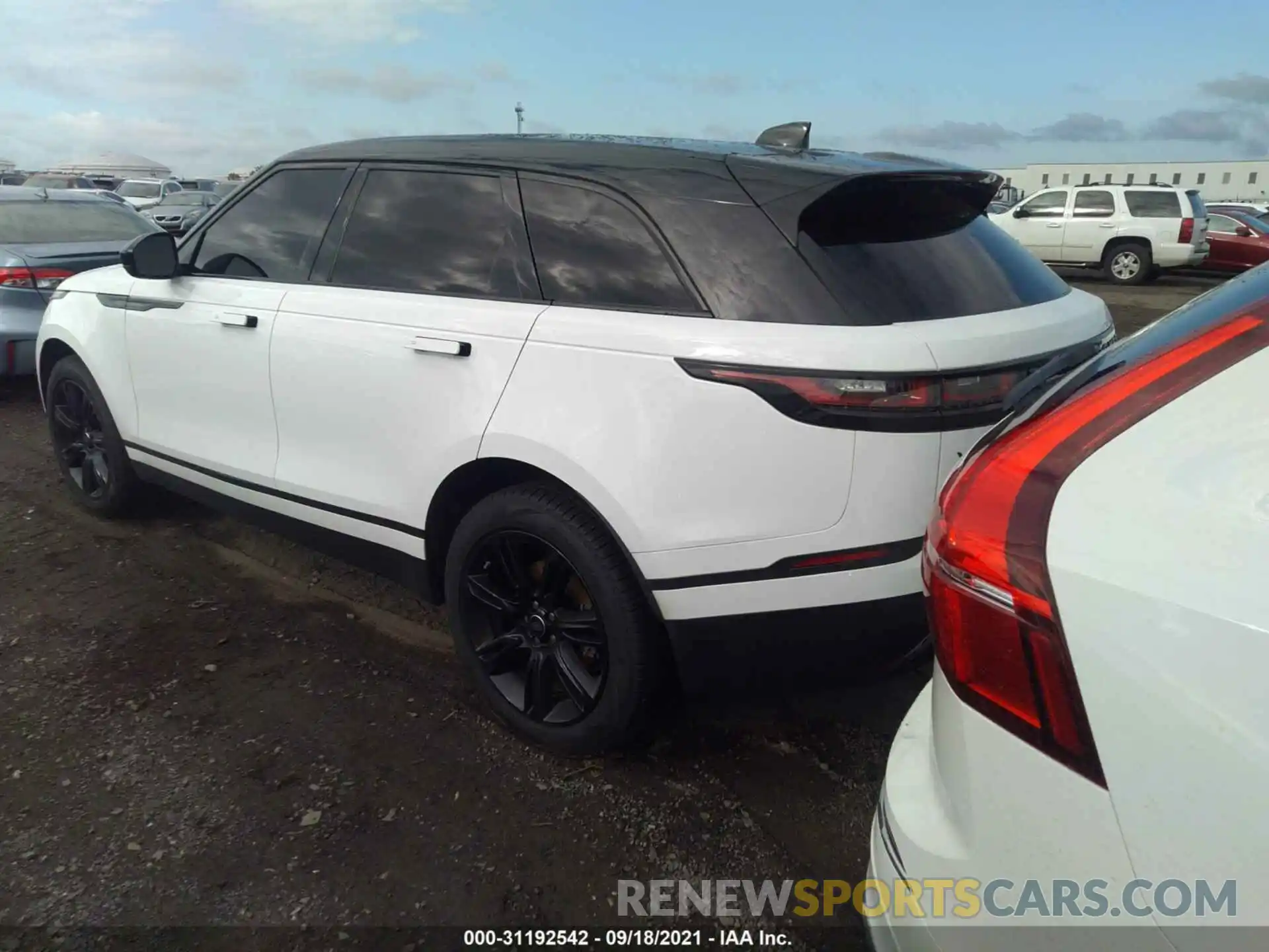 3 Photograph of a damaged car SALYB2EX0LA278001 LAND ROVER RANGE ROVER VELAR 2020