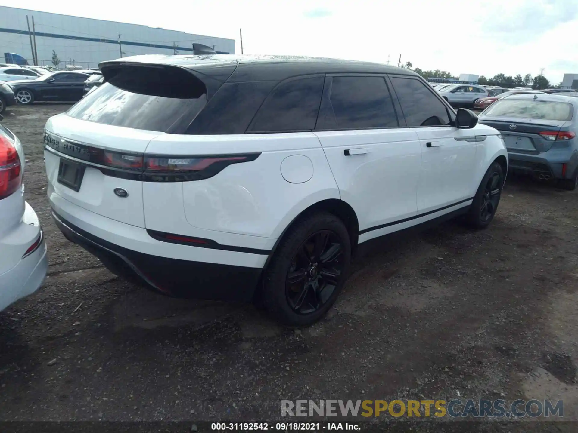 4 Photograph of a damaged car SALYB2EX0LA278001 LAND ROVER RANGE ROVER VELAR 2020