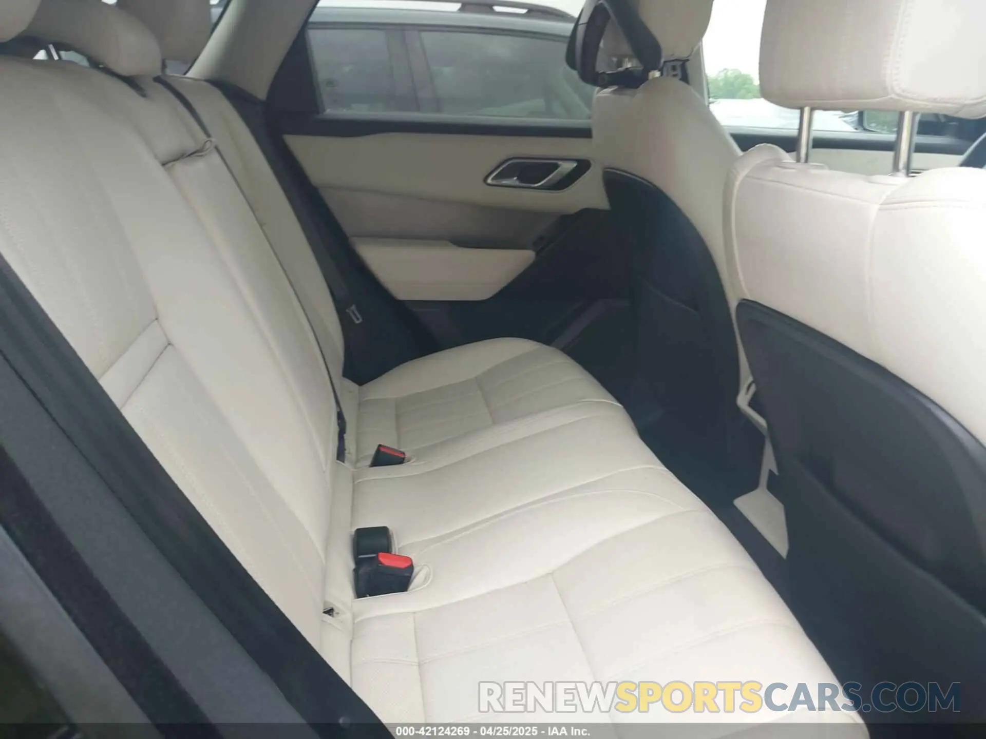 8 Photograph of a damaged car SALYB2EX1LA261191 LAND ROVER RANGE ROVER VELAR 2020