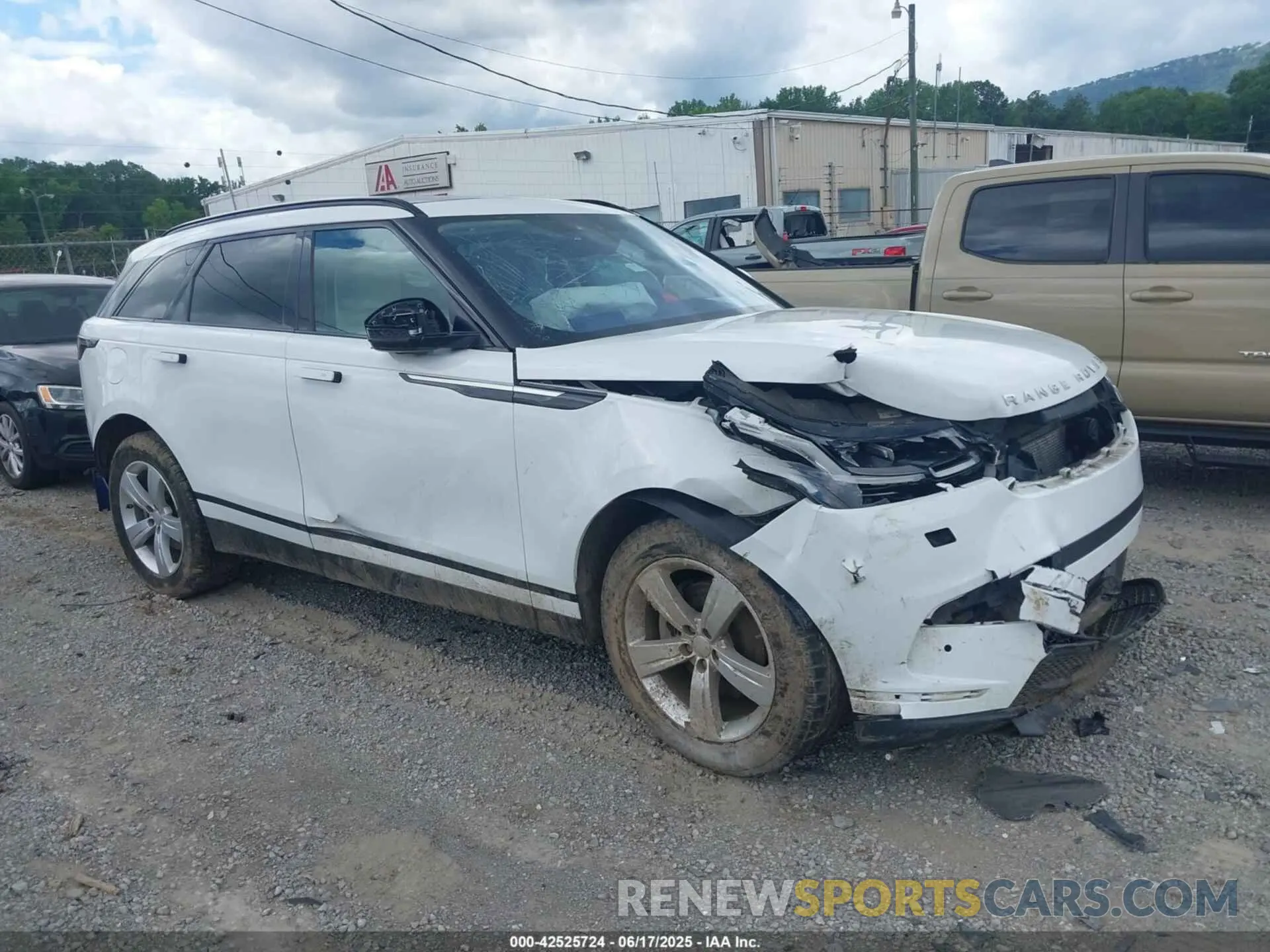 1 Photograph of a damaged car SALYB2EX2LA256971 LAND ROVER RANGE ROVER VELAR 2020