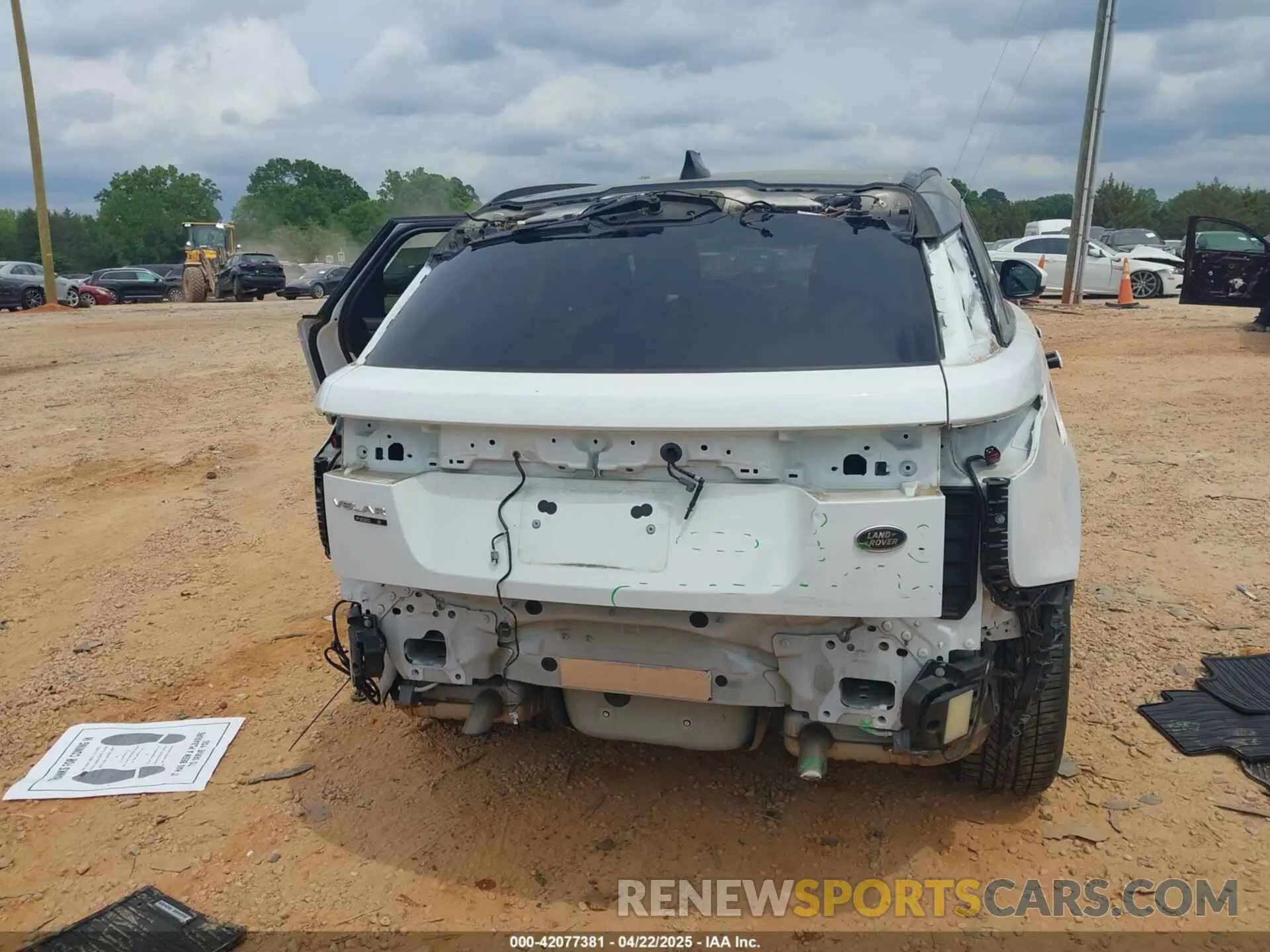 15 Photograph of a damaged car SALYB2EX3LA292863 LAND ROVER RANGE ROVER VELAR 2020