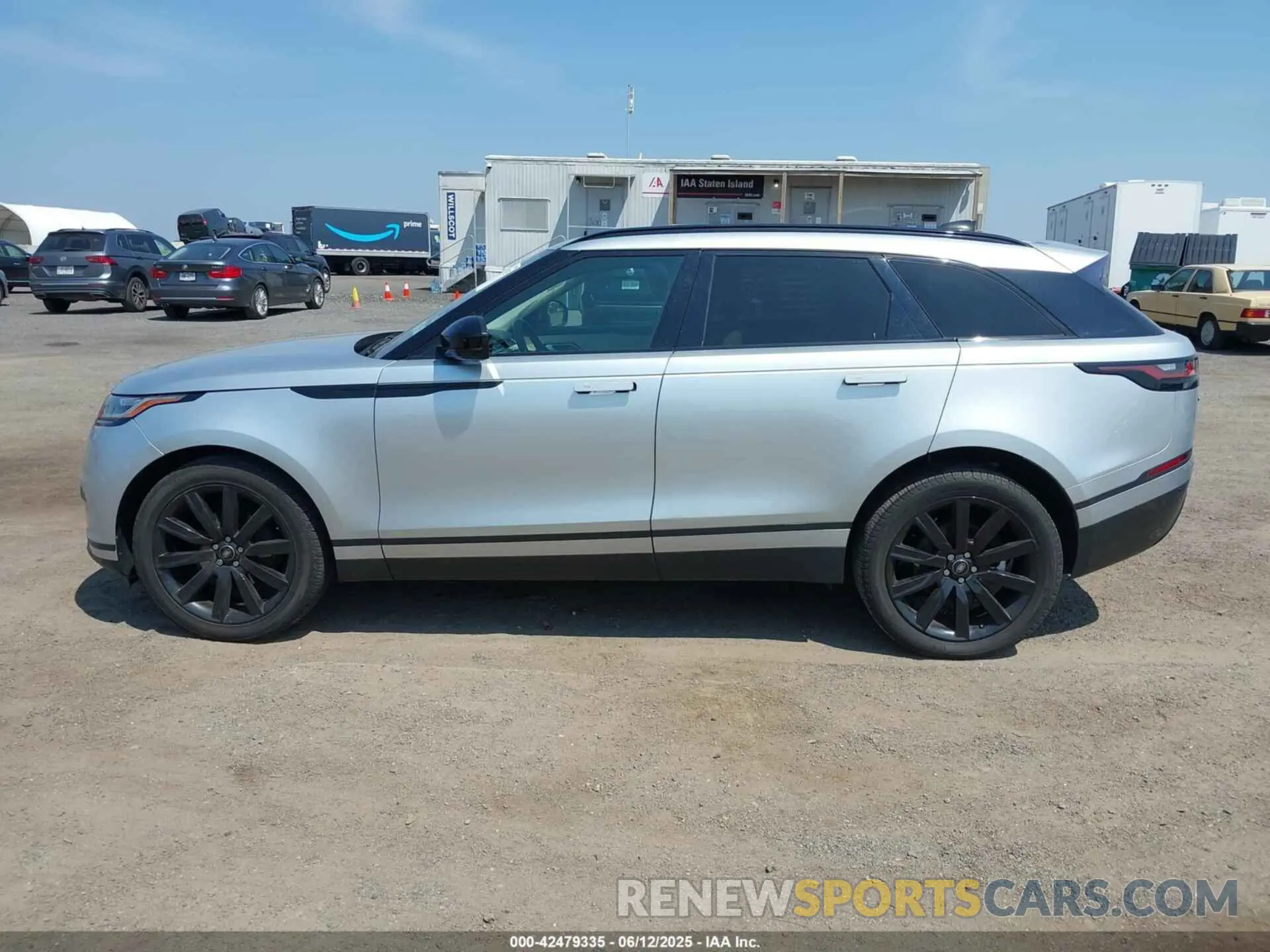 14 Photograph of a damaged car SALYB2EX4LA242330 LAND ROVER RANGE ROVER VELAR 2020
