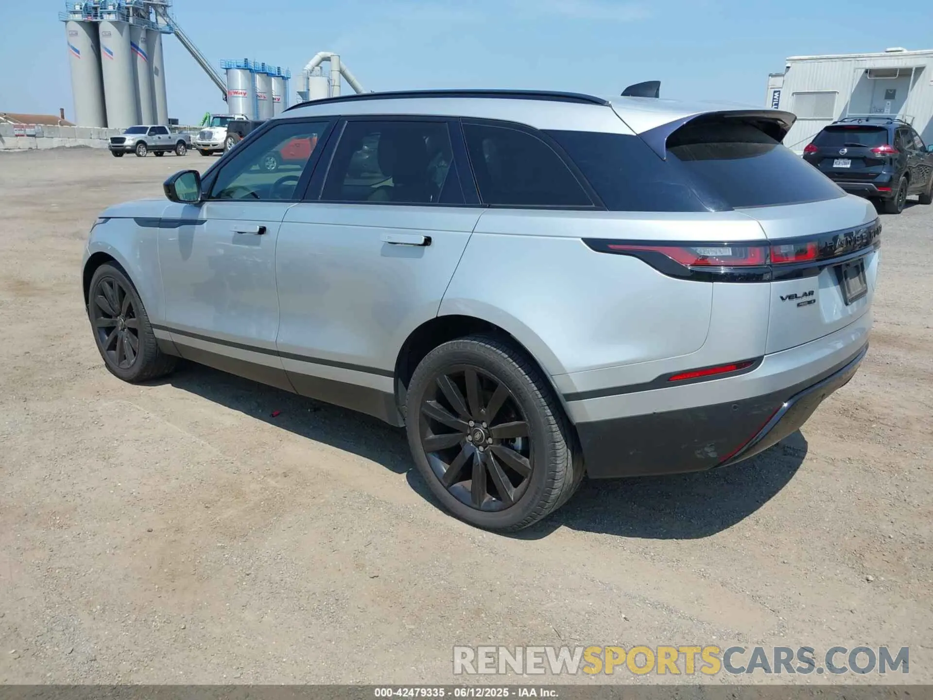 3 Photograph of a damaged car SALYB2EX4LA242330 LAND ROVER RANGE ROVER VELAR 2020